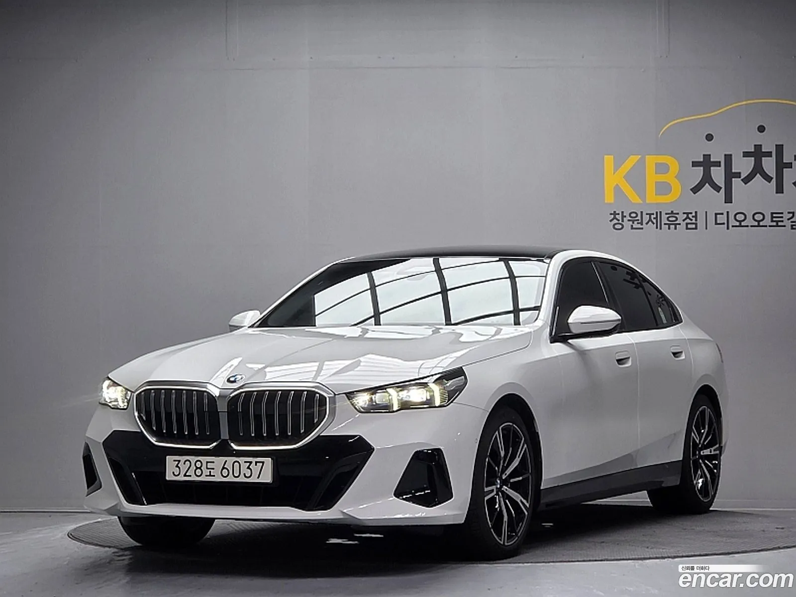 BMW 5 Series 2025 — 18