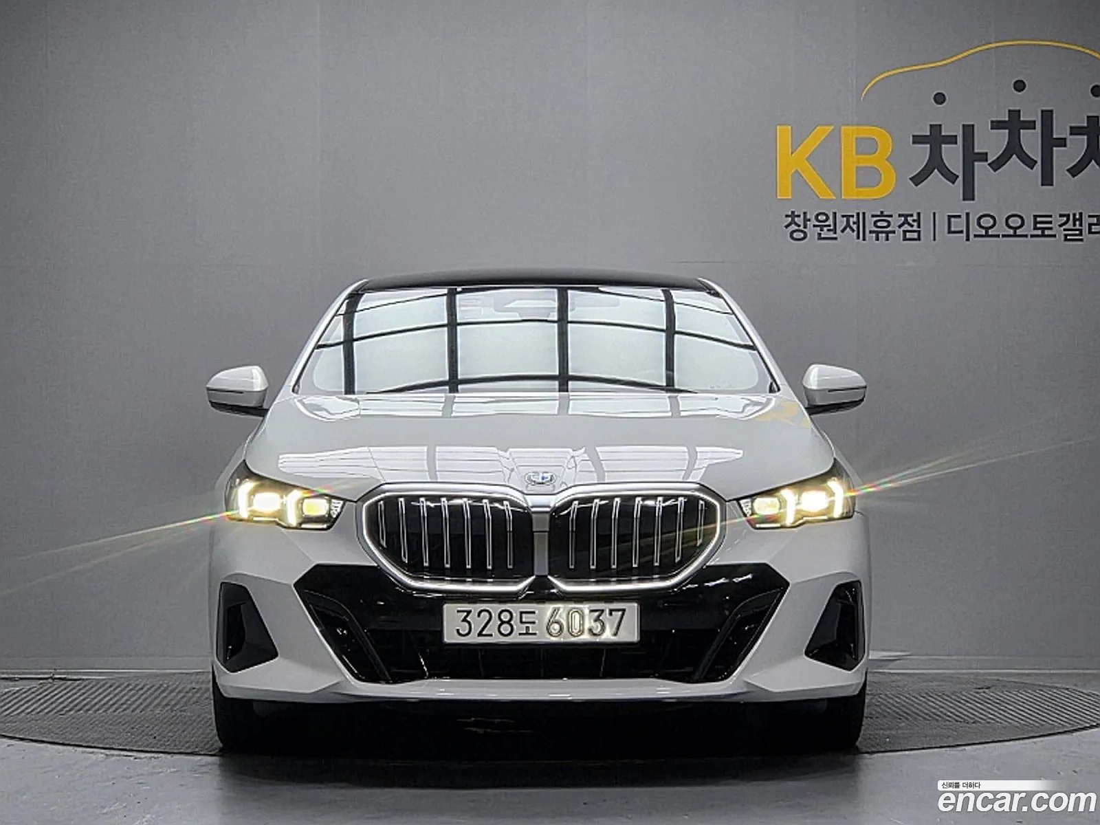 BMW 5 Series 2025 — 12