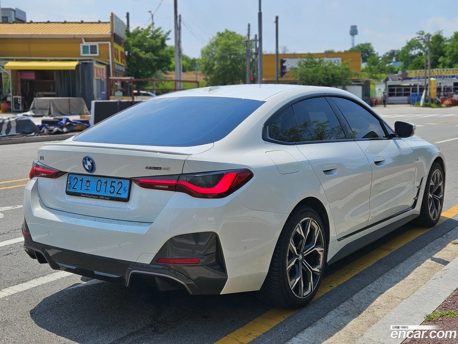 BMW i4 2023 — 18