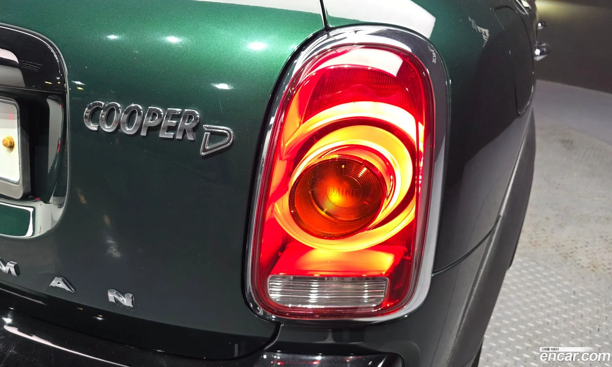 Mini Cooper D Countryman 2017 WMWYU110XJ3D18168 — 32