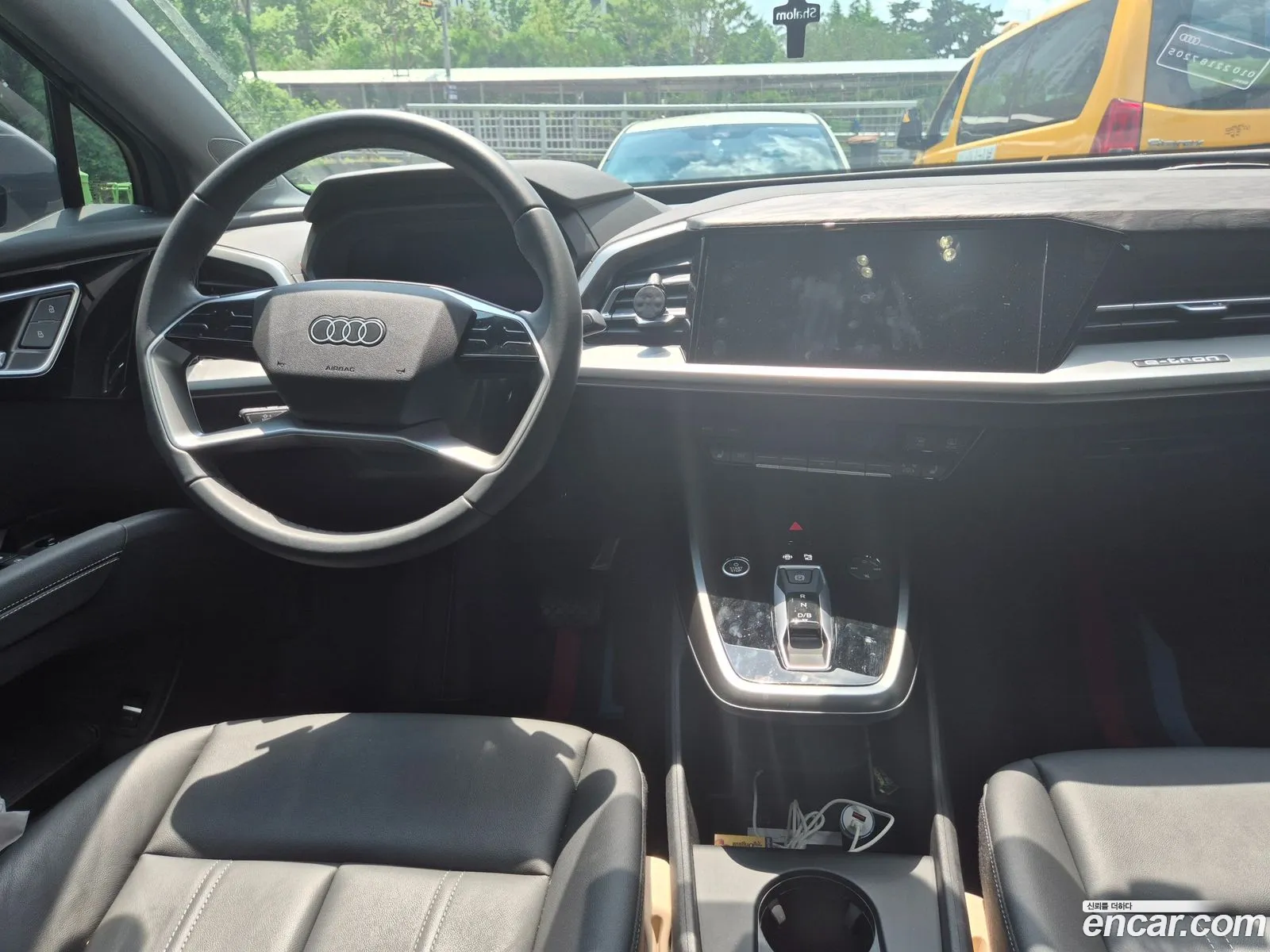 Audi Q4 e-tron 2025 — 9