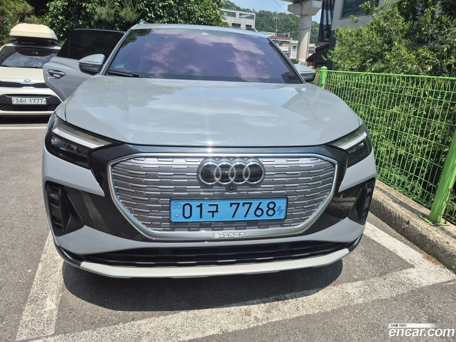 Audi Q4 e-tron 2025 — 10