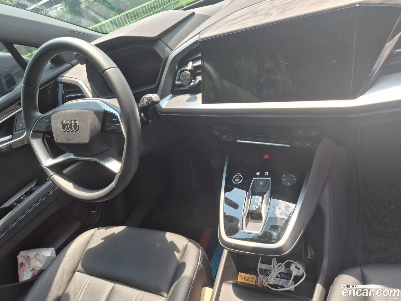 Audi Q4 e-tron 2025 — 4