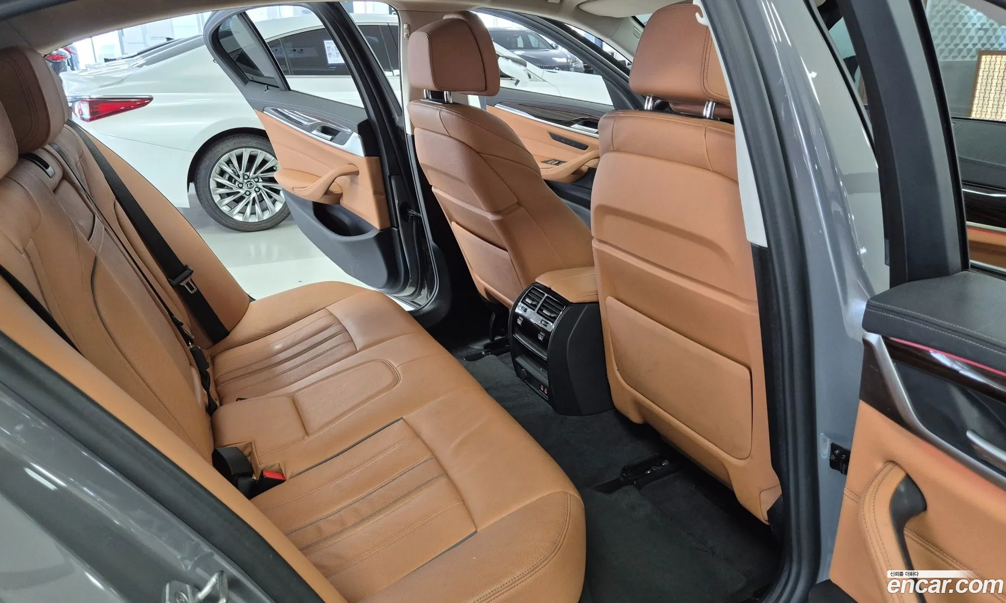 BMW 5 Series 2021 — 18