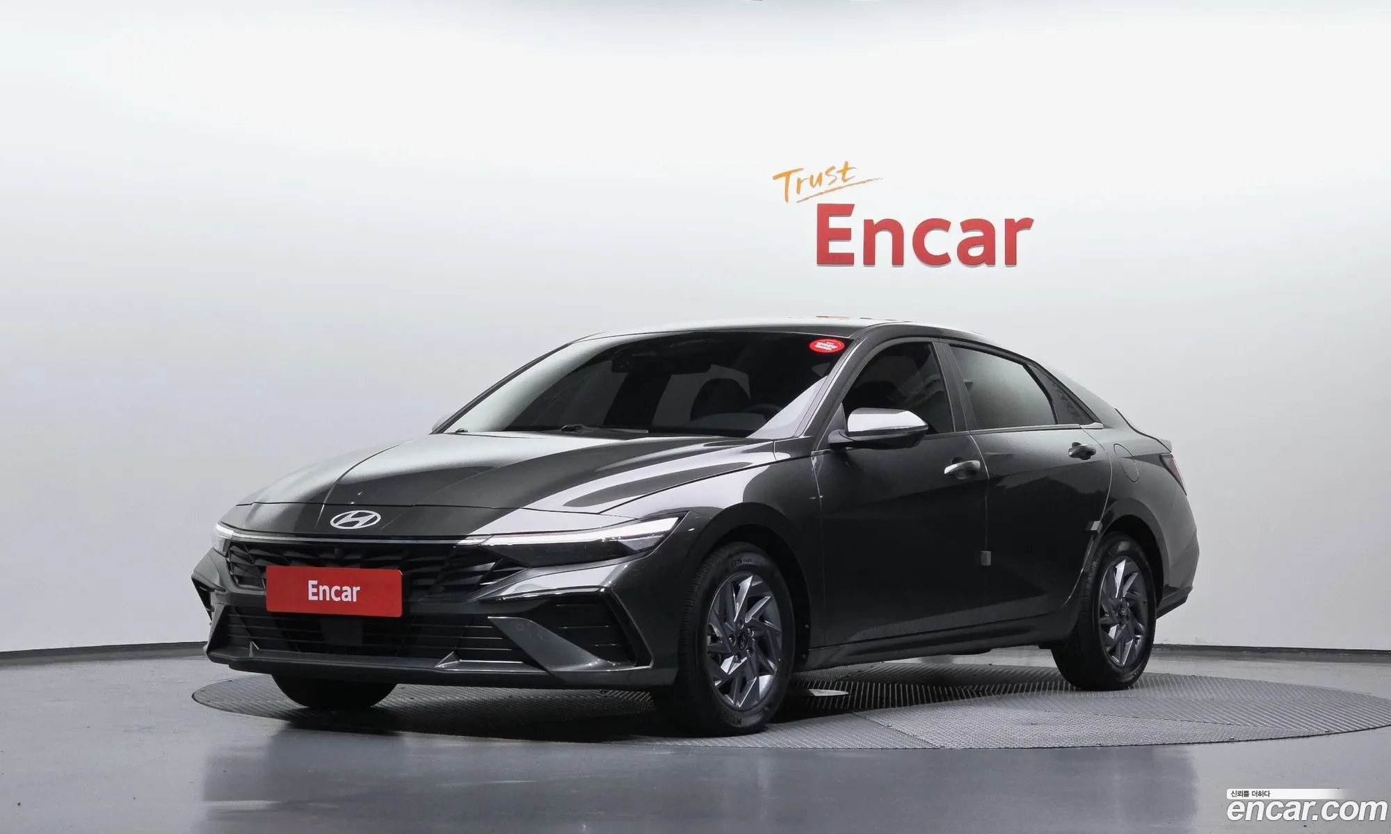 Hyundai Elantra 2024 — 3