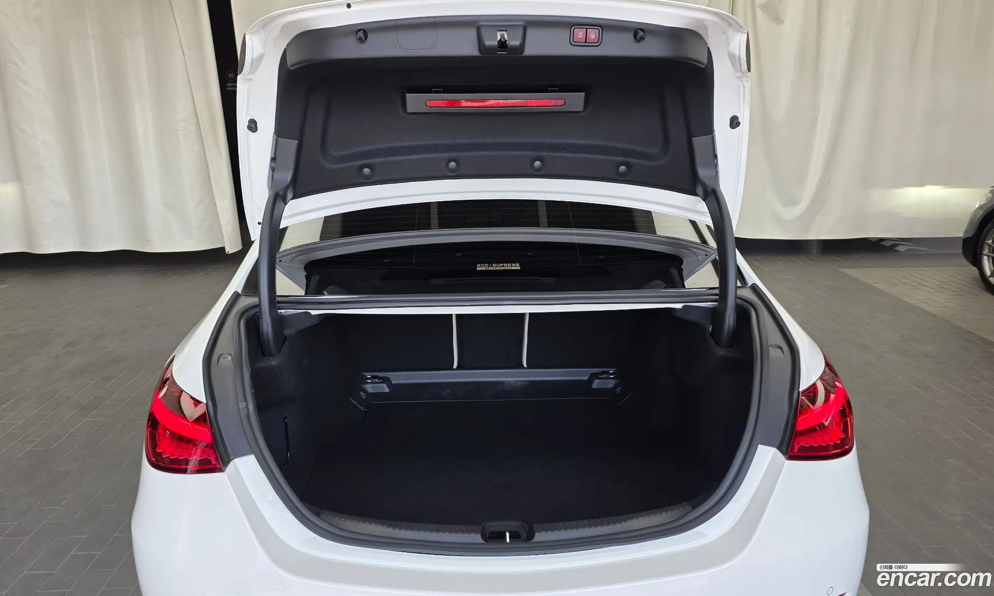 Mercedes-Benz C-Class W206 2023 — 13