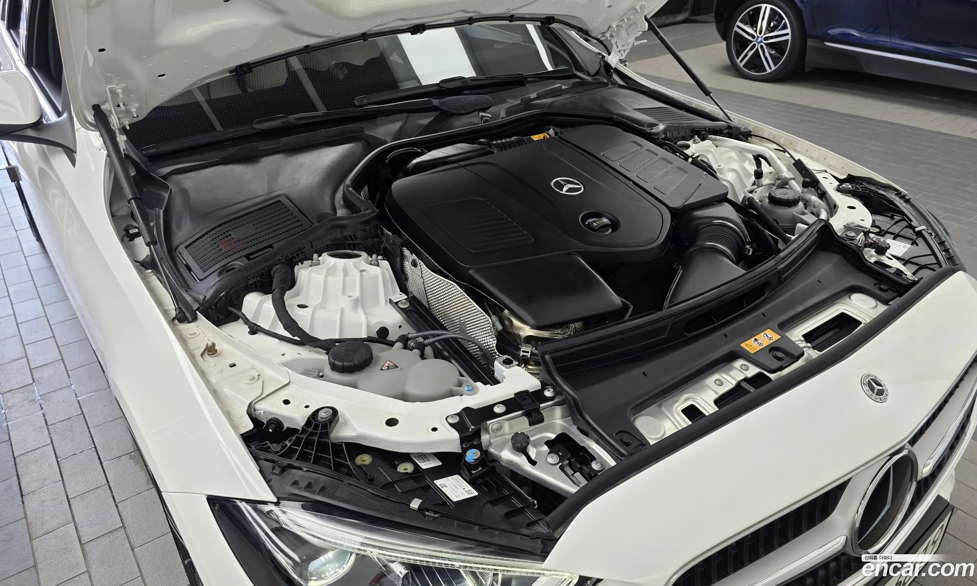 Mercedes-Benz C-Class W206 2023 — 12