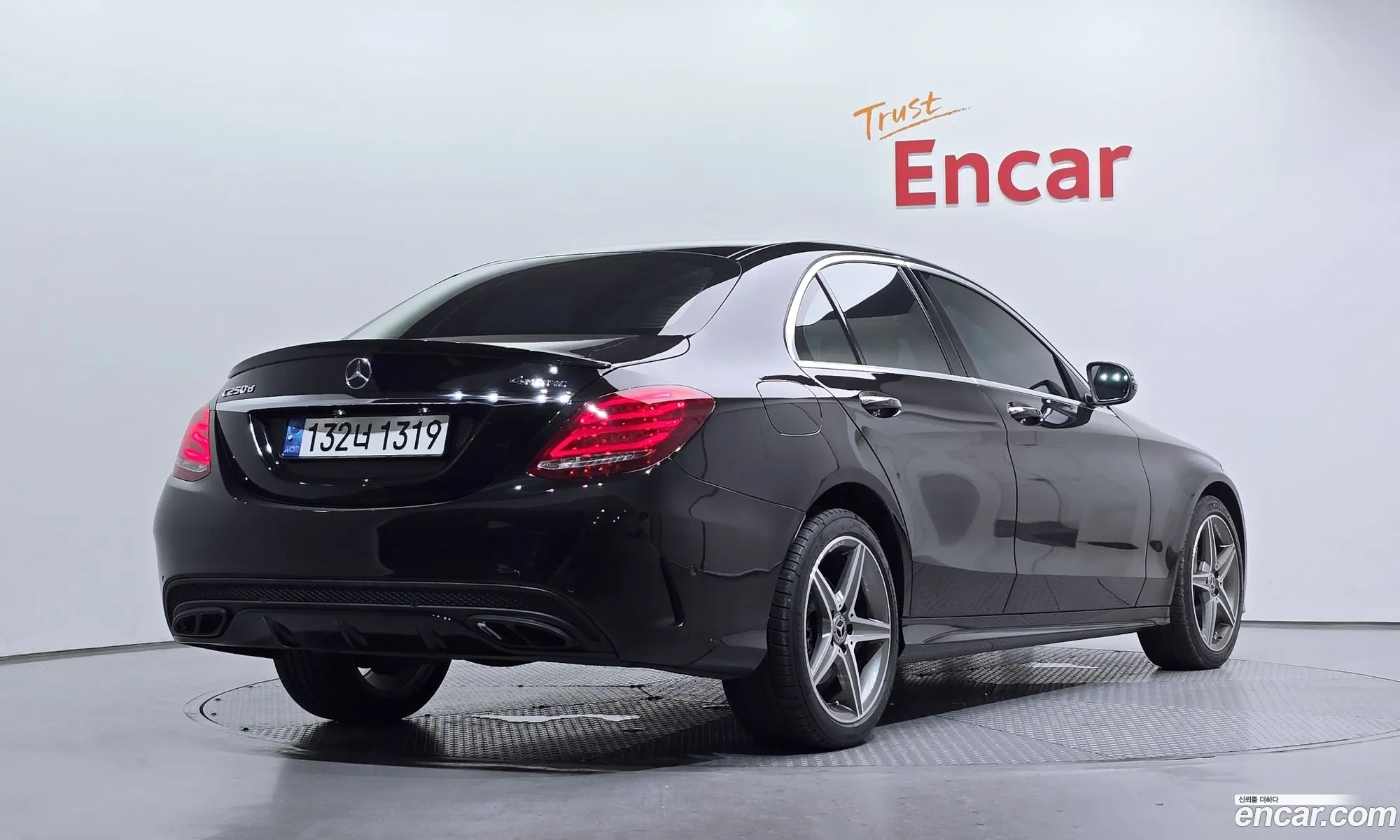 Mercedes-Benz C-Class W205 2018 — 17