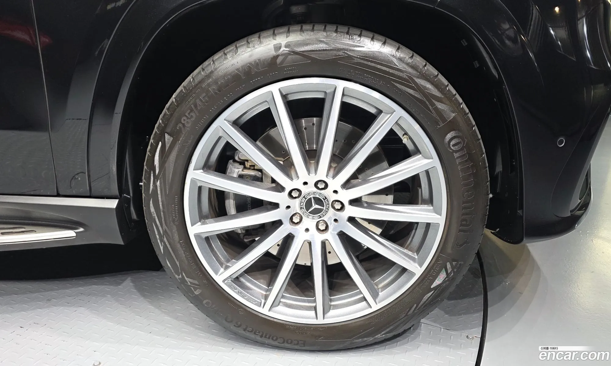 Mercedes-Benz GLS-Class X167 2025 — 15