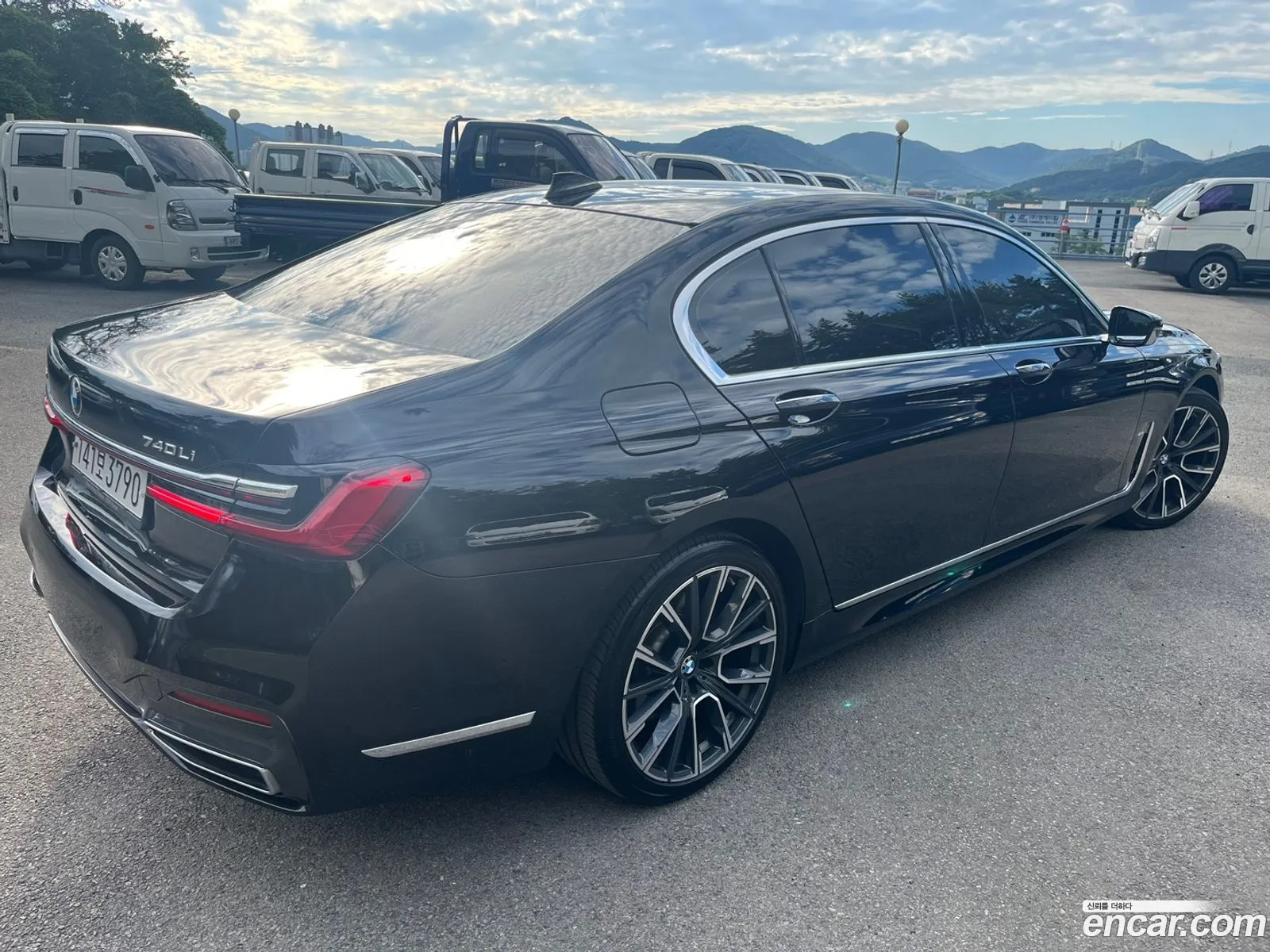 BMW 7 Series 2019 — 17