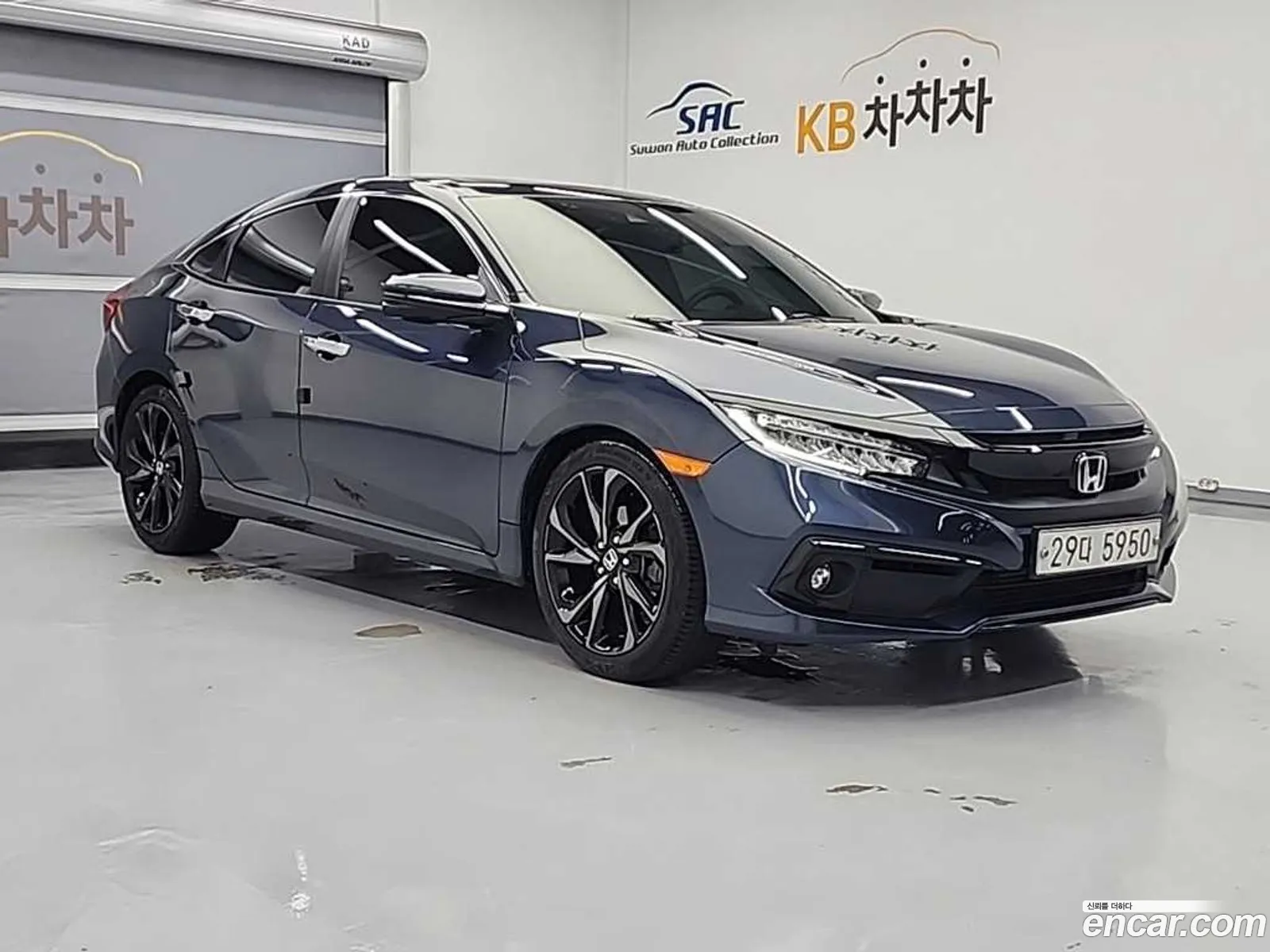 Honda Civic 2019 — 17