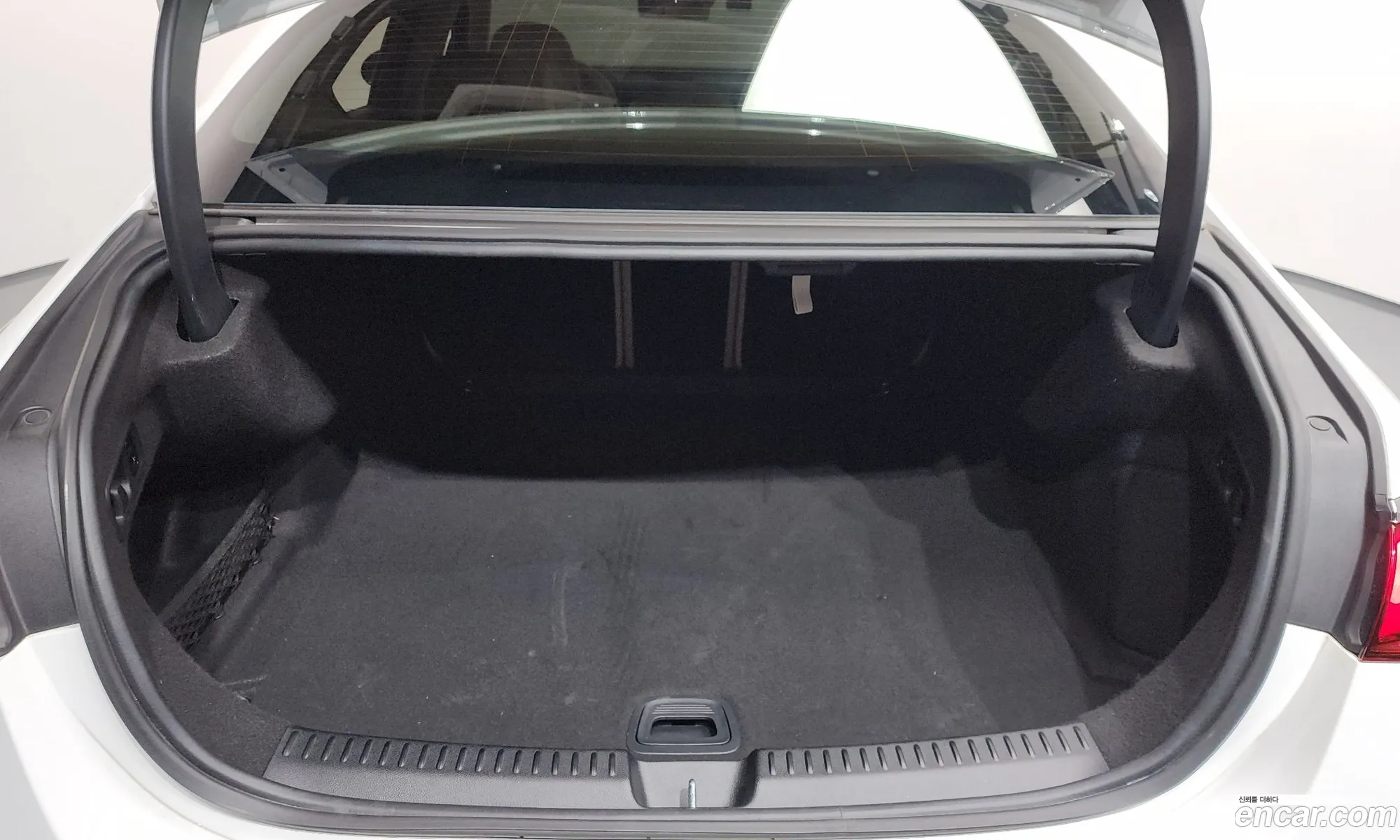Mercedes-Benz E-Class W214 2024 W1KLF0FB9RA031829 — 10