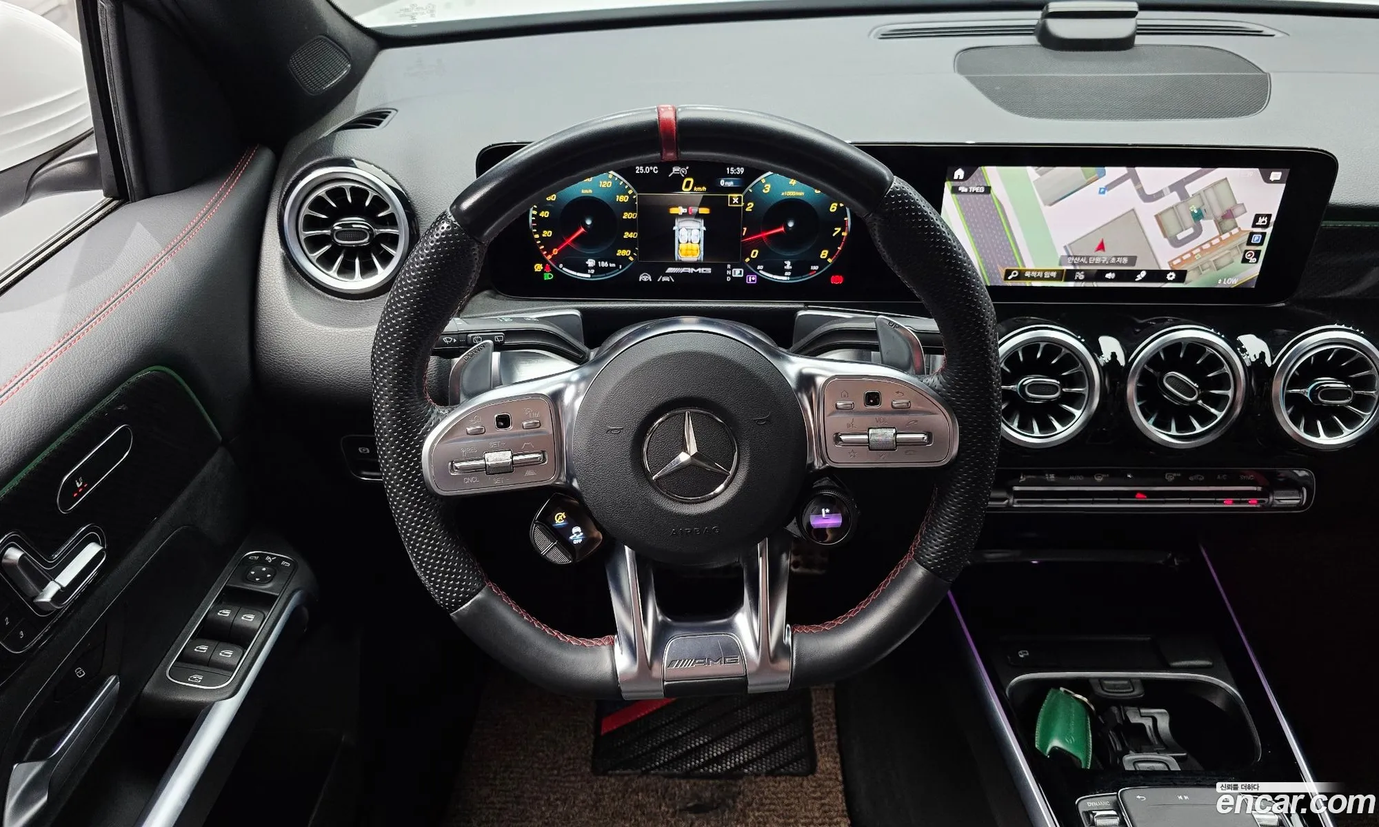 Mercedes-Benz GLB-Class X247 2023 — 2