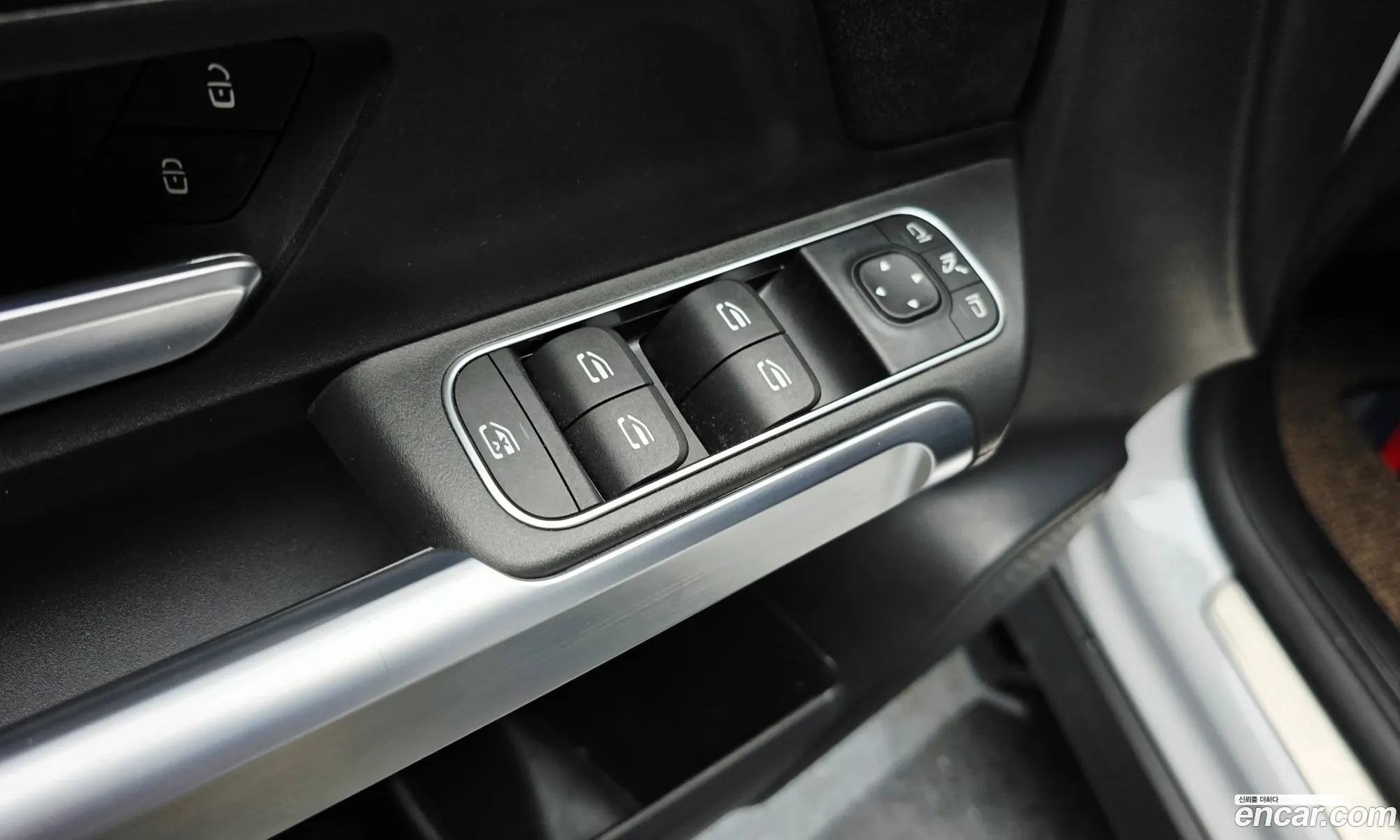 Mercedes-Benz GLB-Class X247 2023 — 15