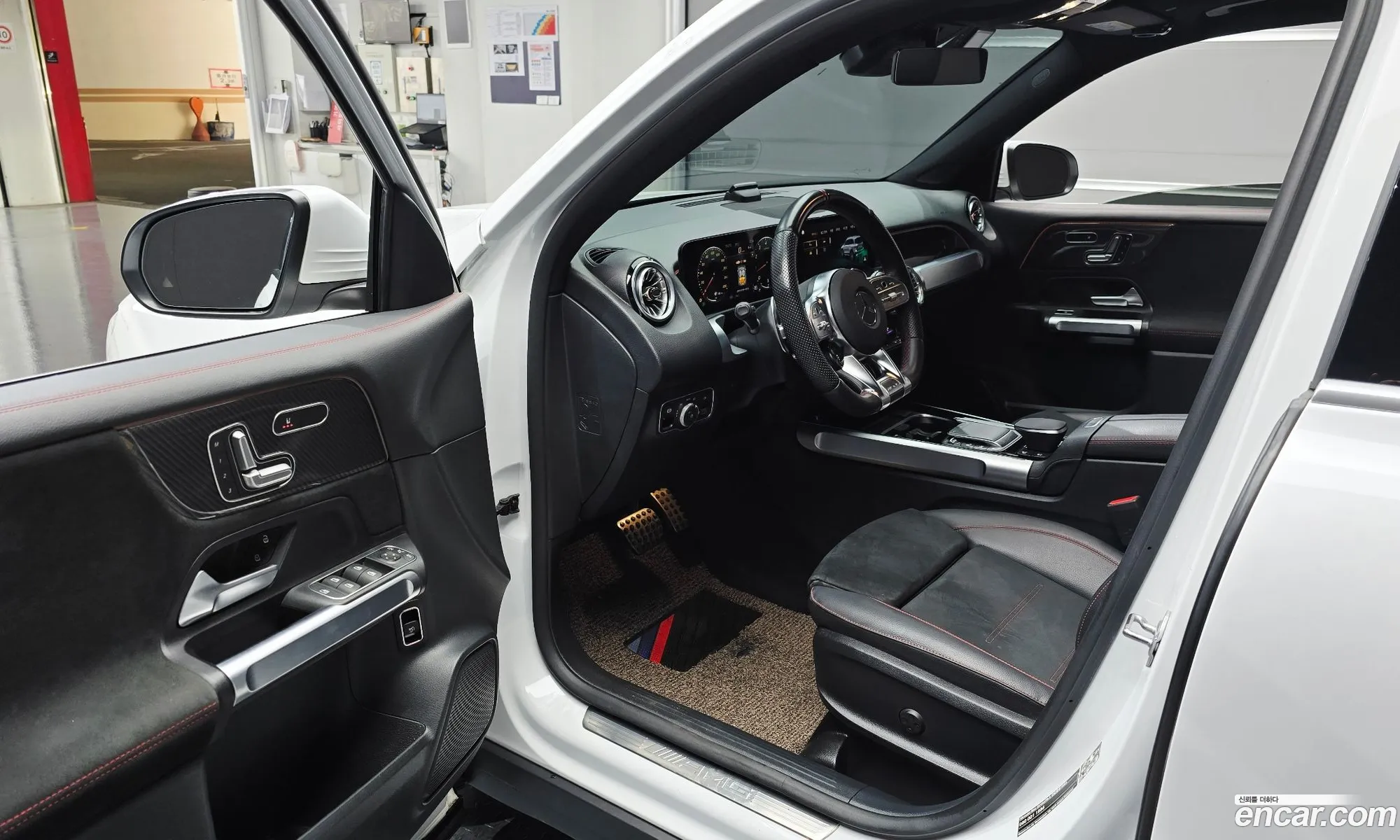 Mercedes-Benz GLB-Class X247 2023 — 4