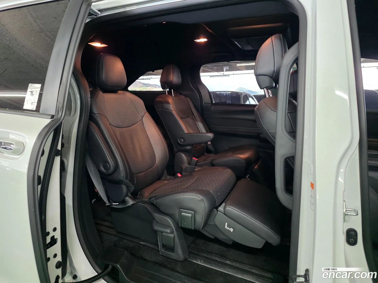 Toyota Sienna 2025 — 13