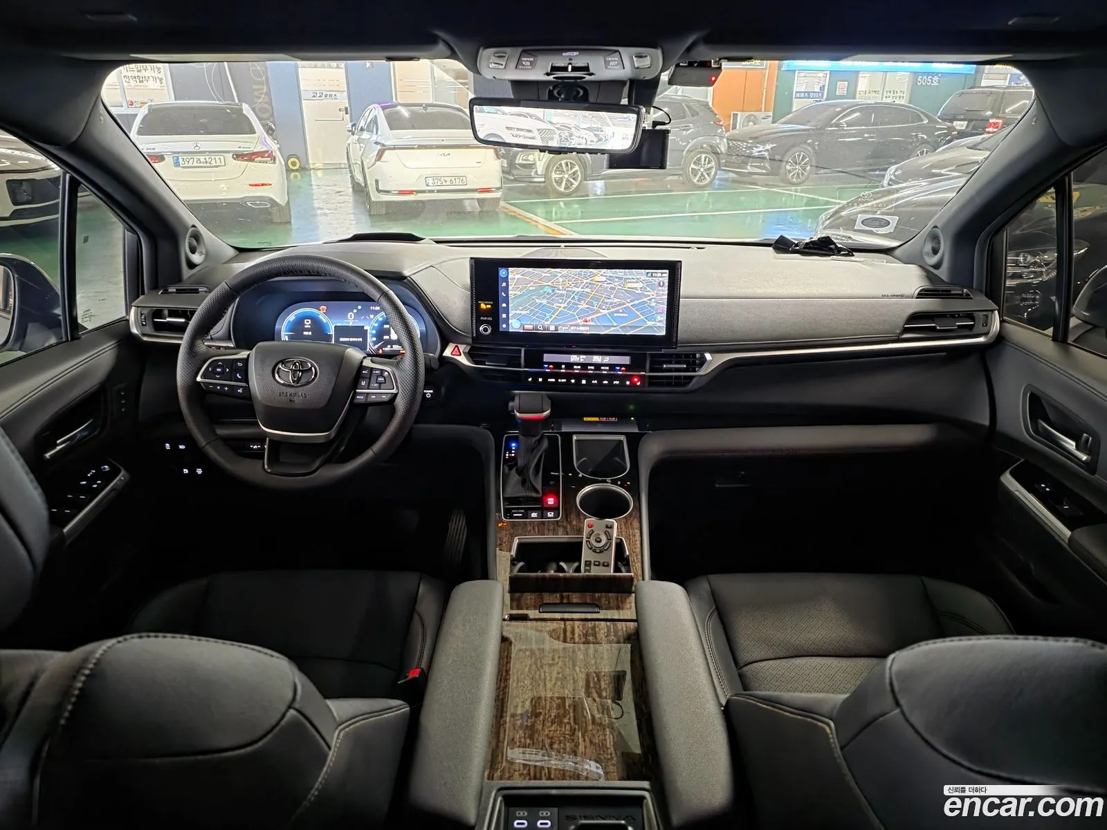 Toyota Sienna 2025 — 19