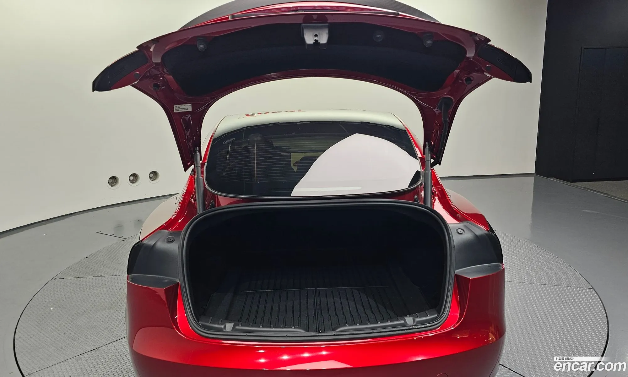 Tesla Model 3 2024 LRW3E7ET3RC241988 — 31