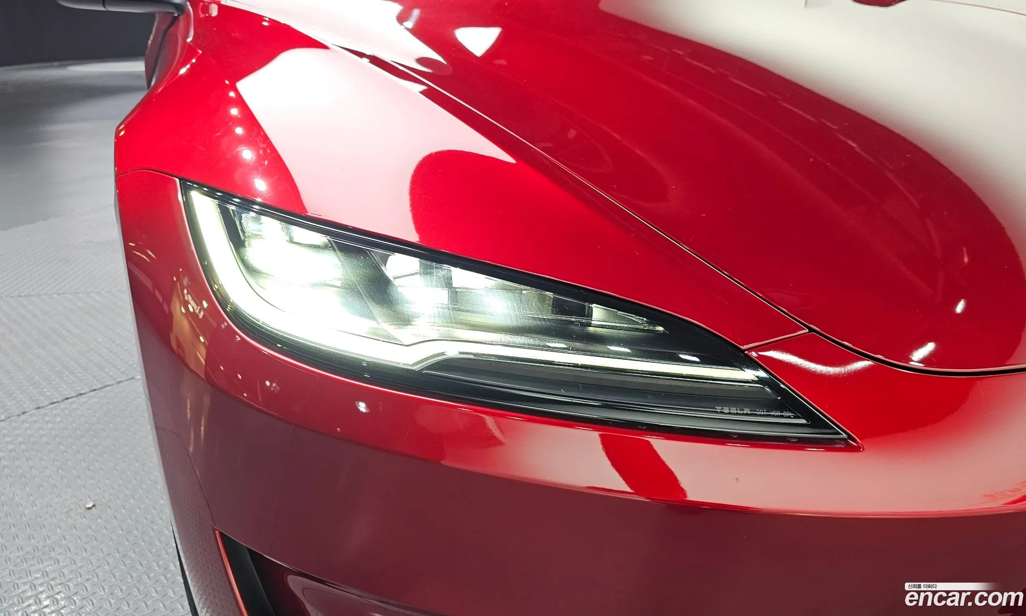 Tesla Model 3 2024 LRW3E7ET3RC241988 — 3