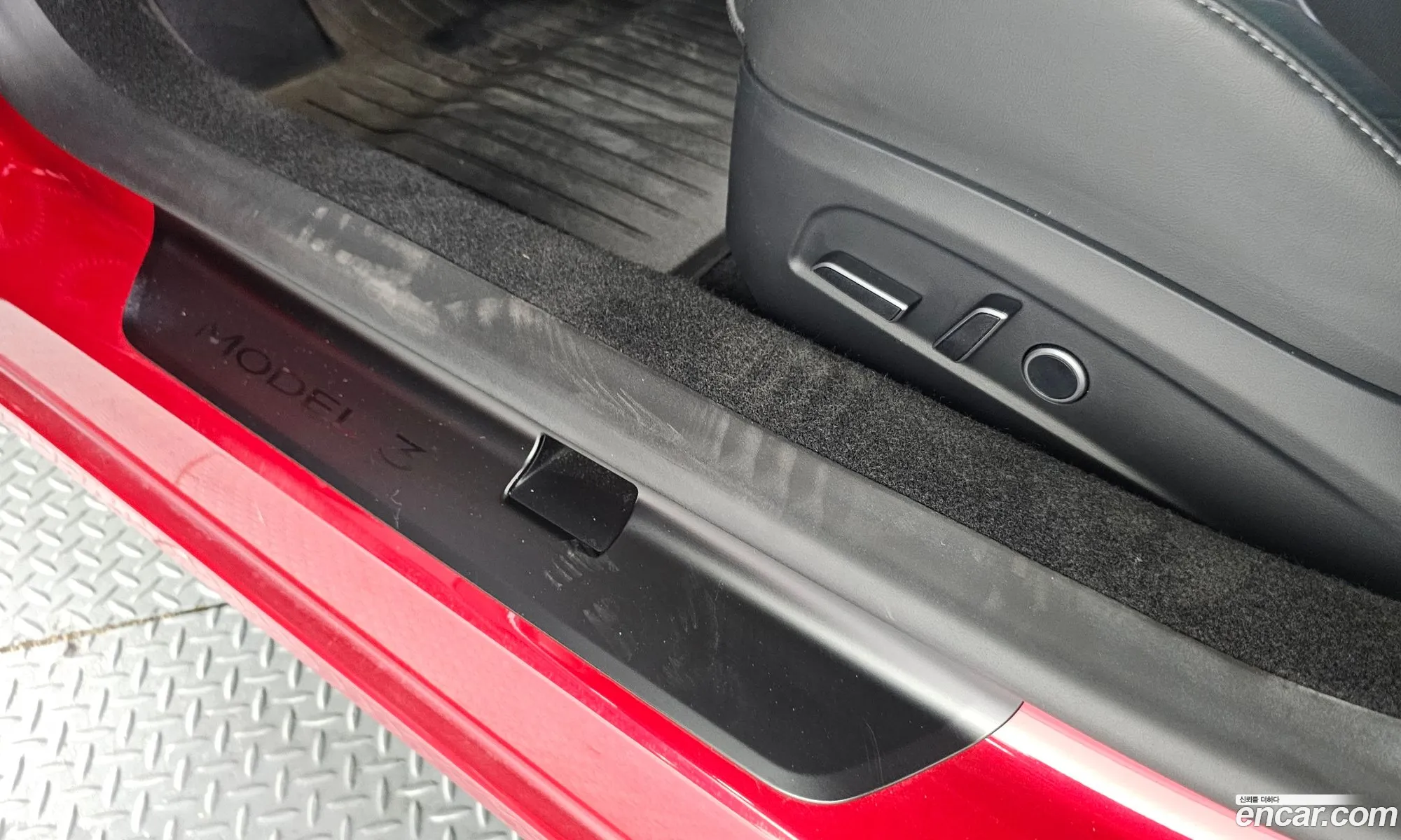 Tesla Model 3 2024 LRW3E7ET3RC241988 — 30