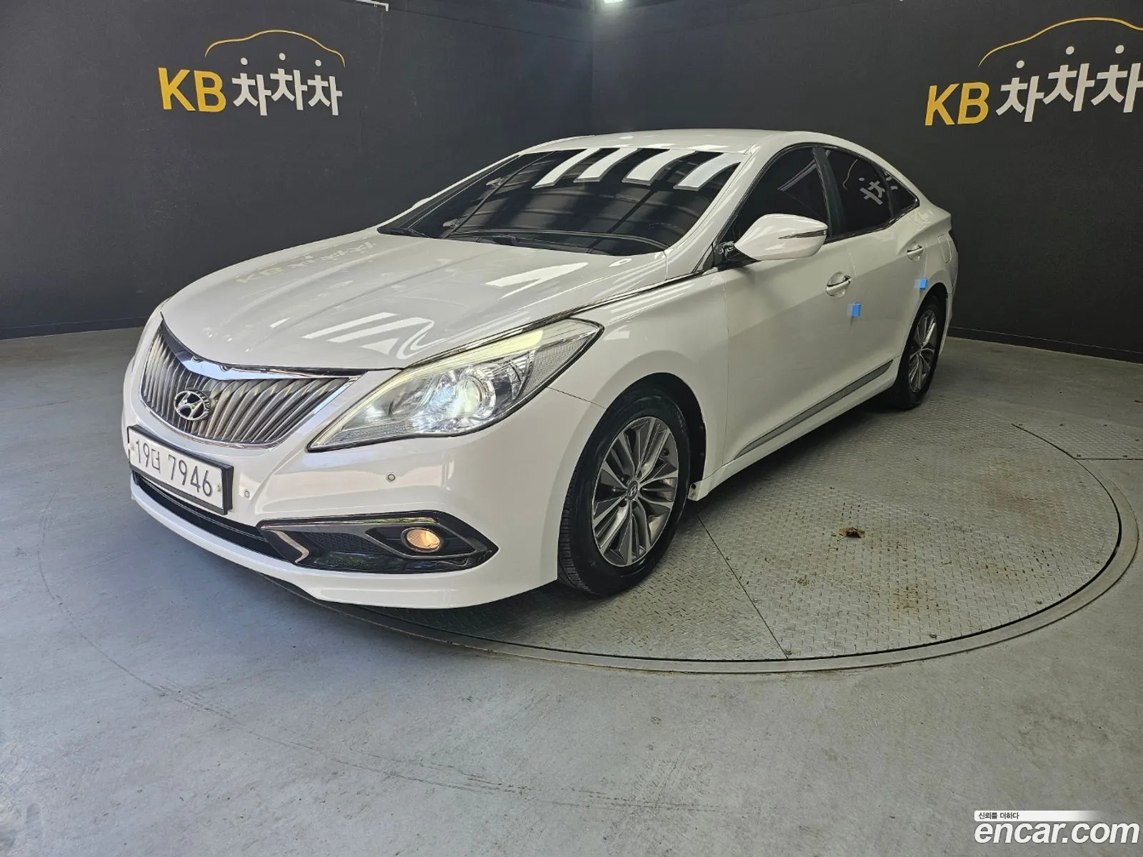 Hyundai Grandeur HG 2015 — 3