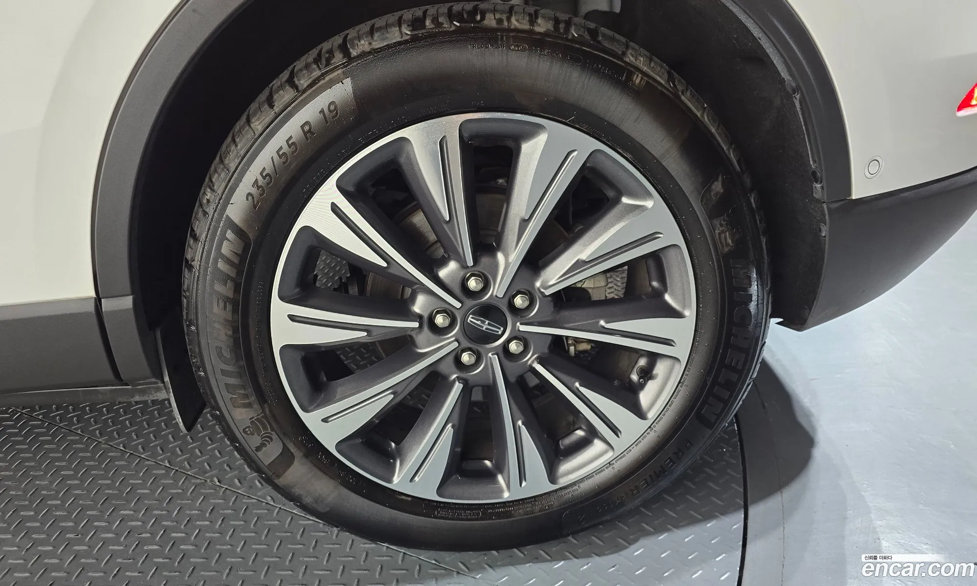 Lincoln Corsair 2021 — 35