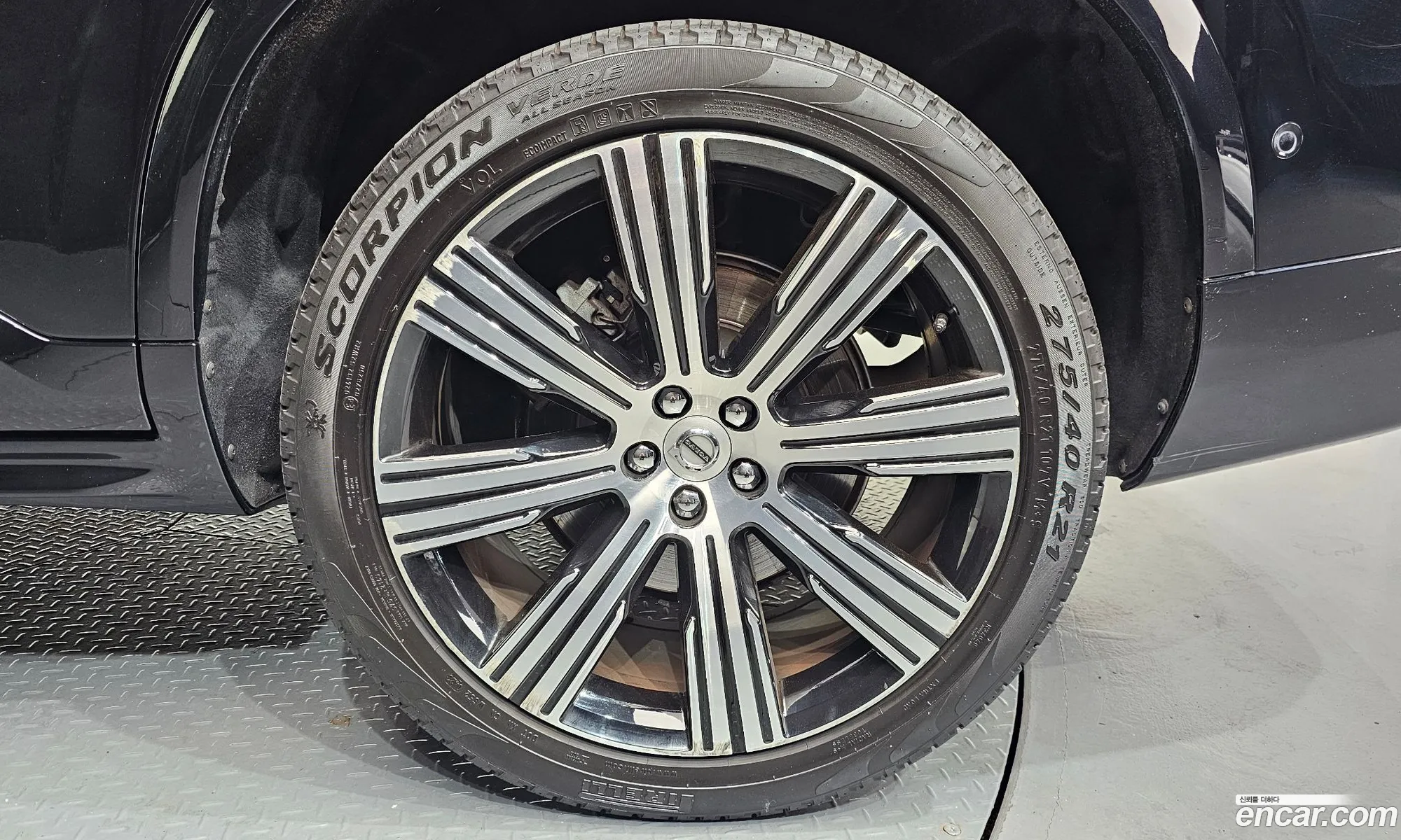 Volvo XC90 2021 — 19