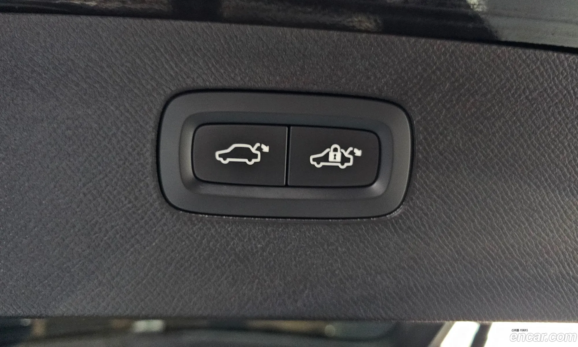 Volvo XC90 2021 — 28