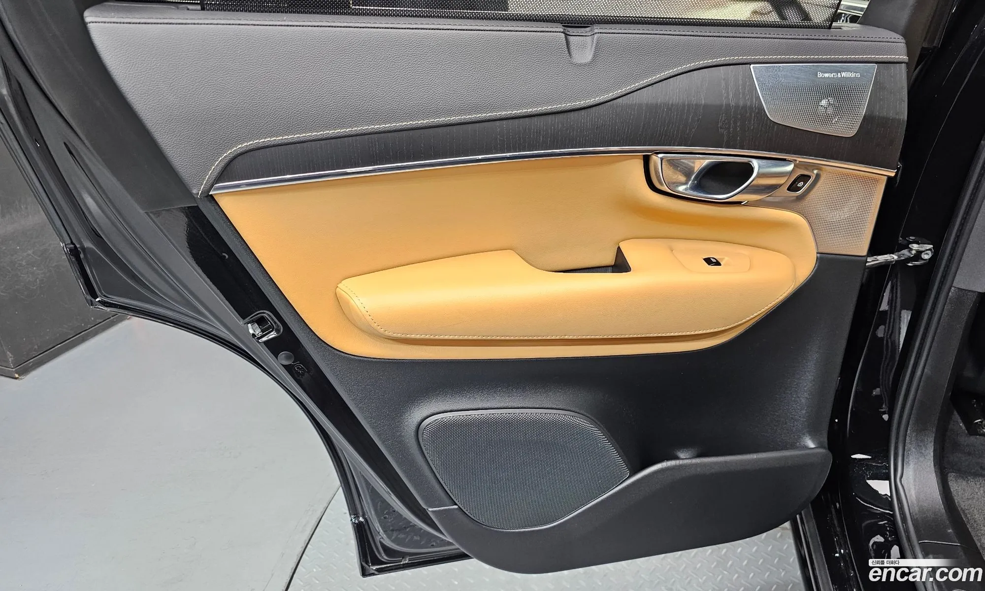 Volvo XC90 2021 — 3
