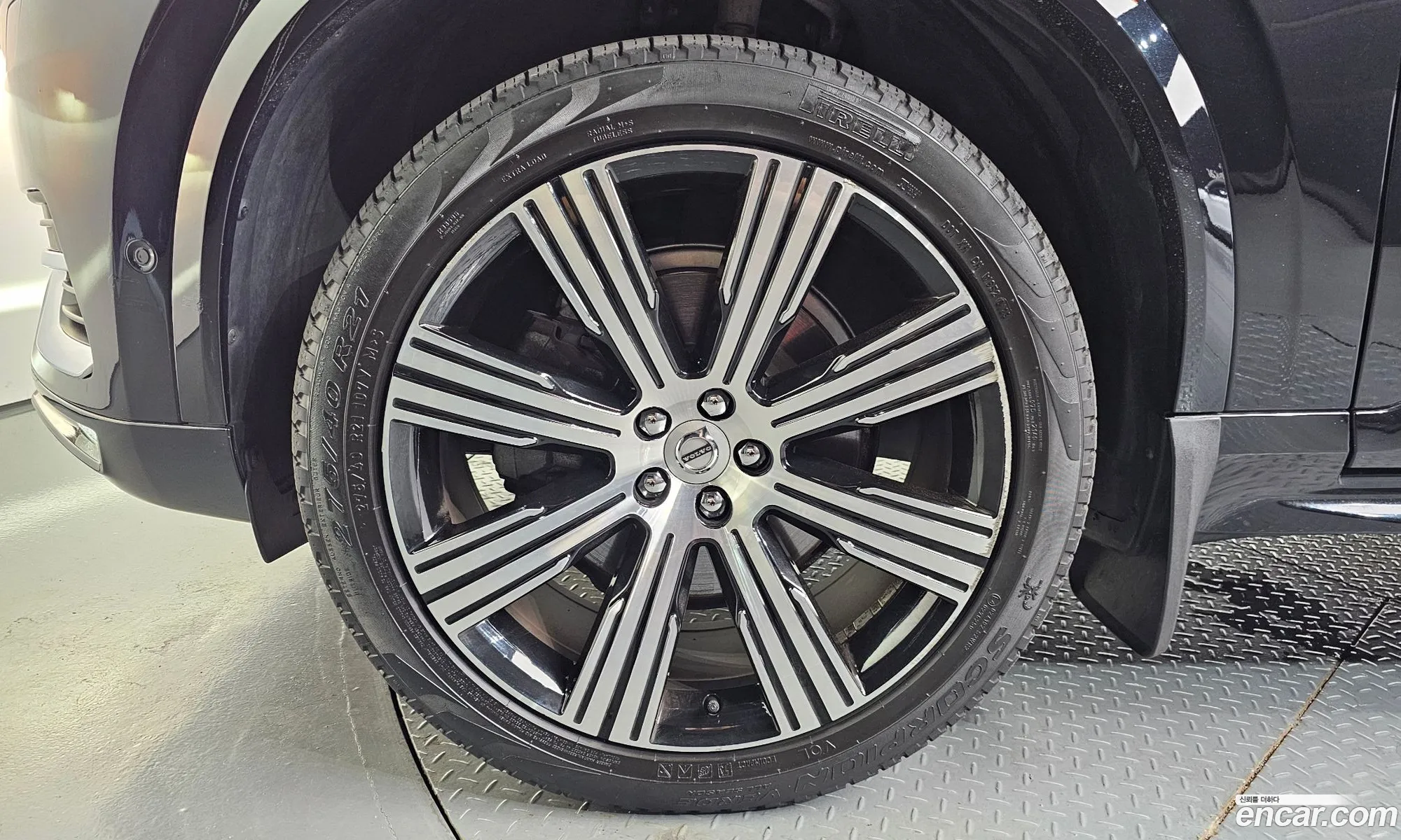 Volvo XC90 2021 — 18