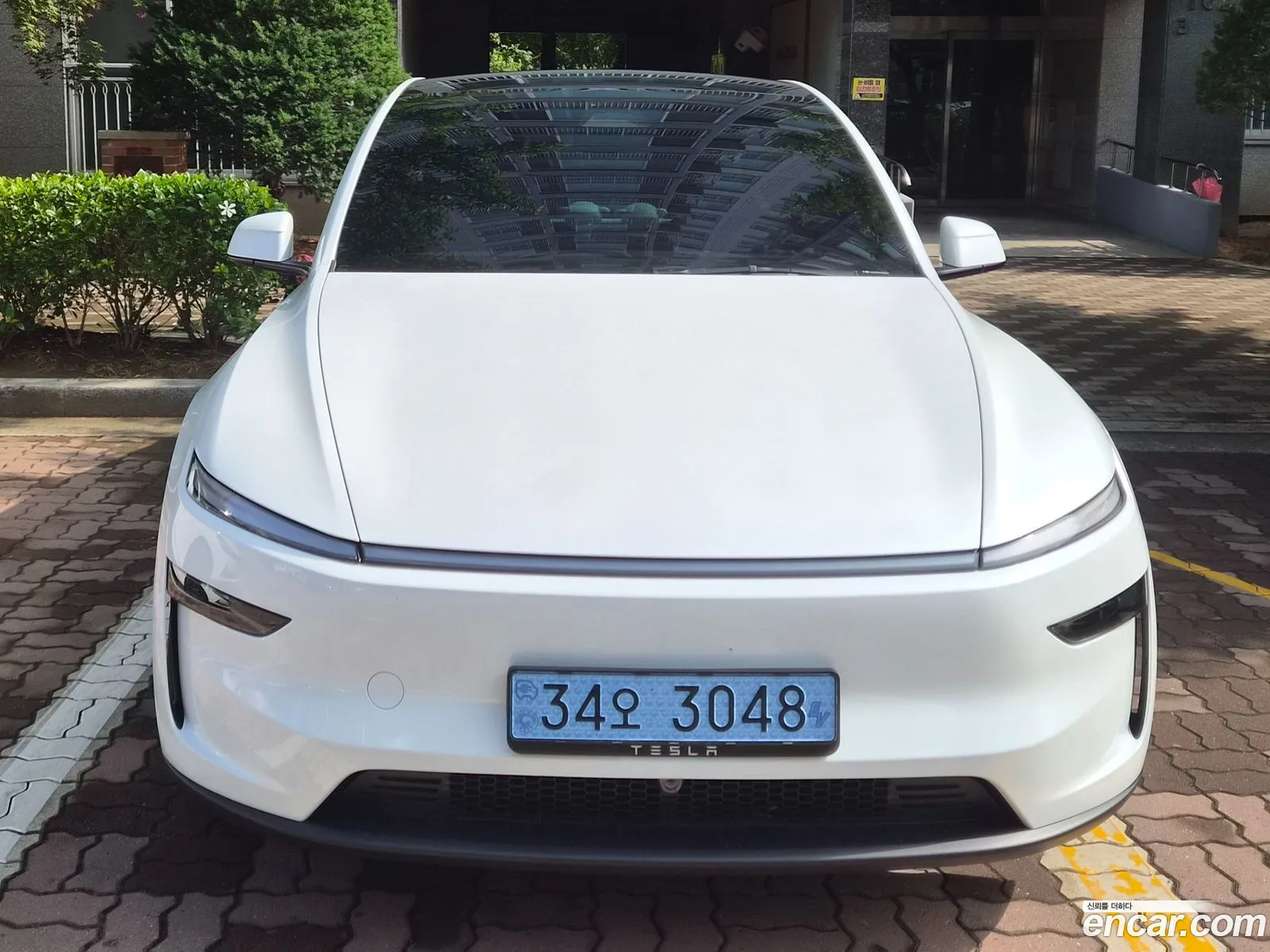 Tesla Model Y 2026 — 20