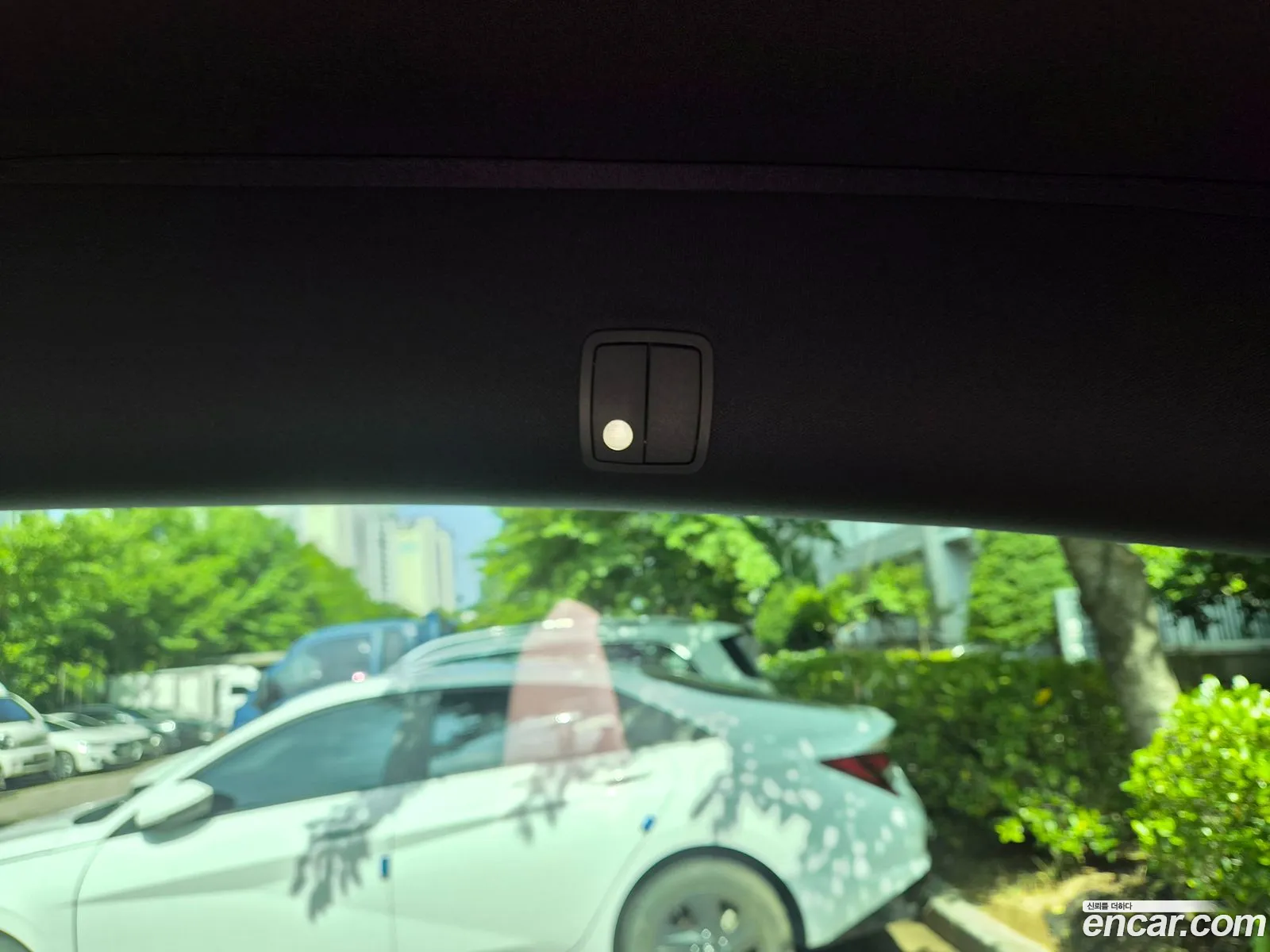 Tesla Model Y 2026 — 4