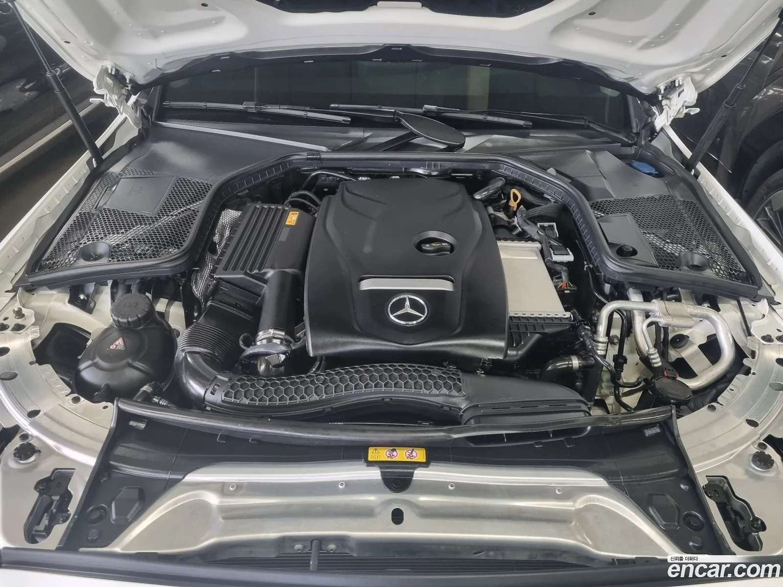 Mercedes-Benz C-Class W205 2018 — 18
