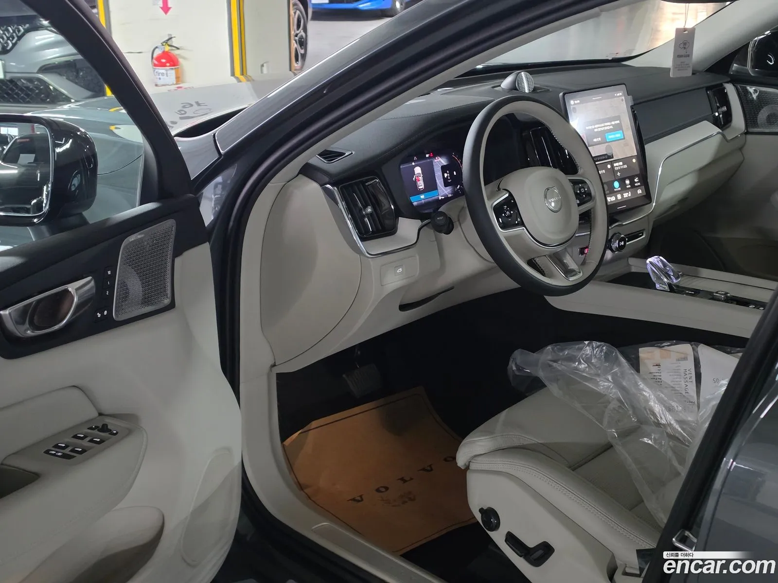 Volvo XC60 2026 — 6