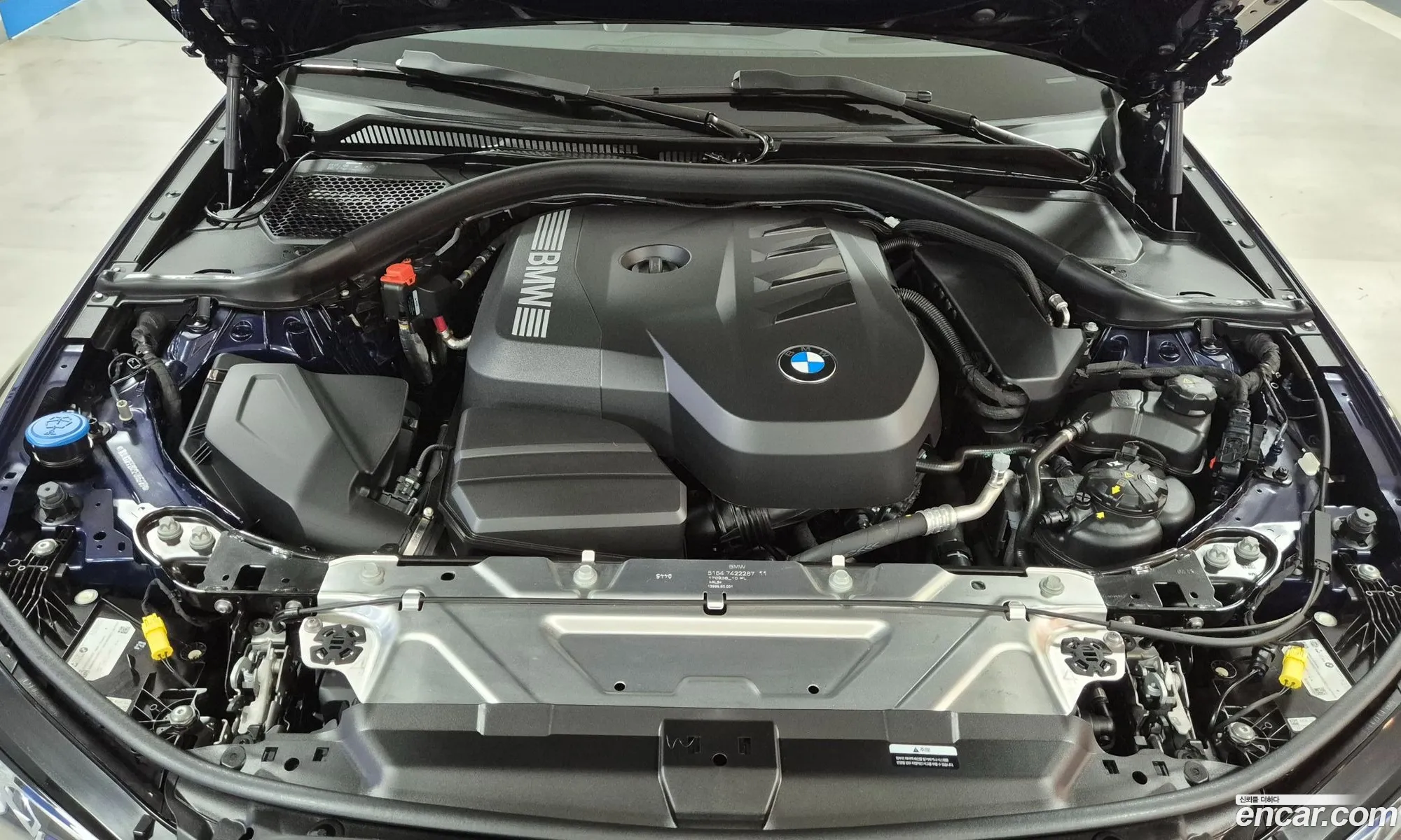 BMW 3 Series 2025 — 13