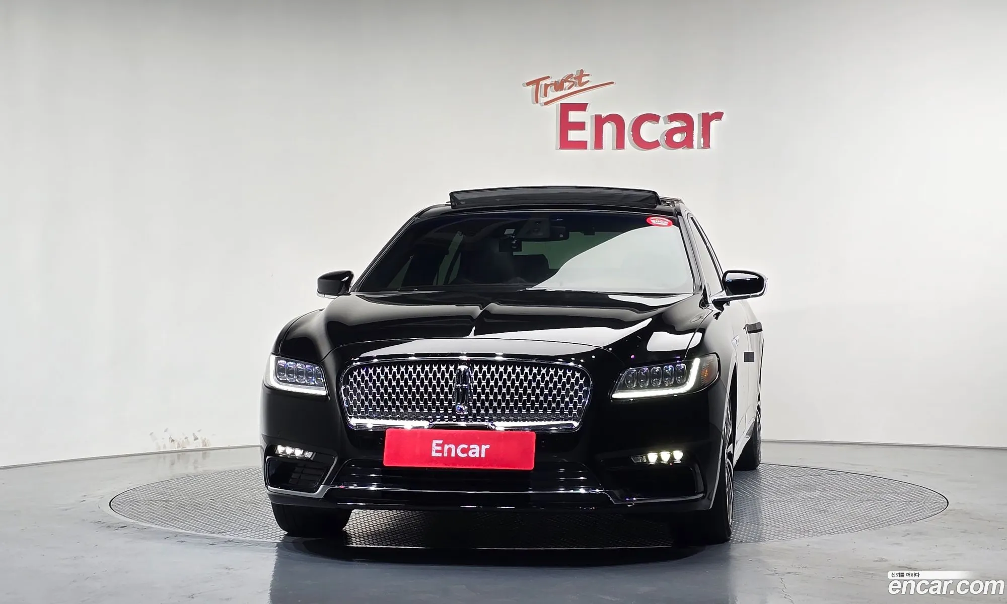 Lincoln Continental 10th Gen 2017 1LN6L9BC8H5618660 — 18
