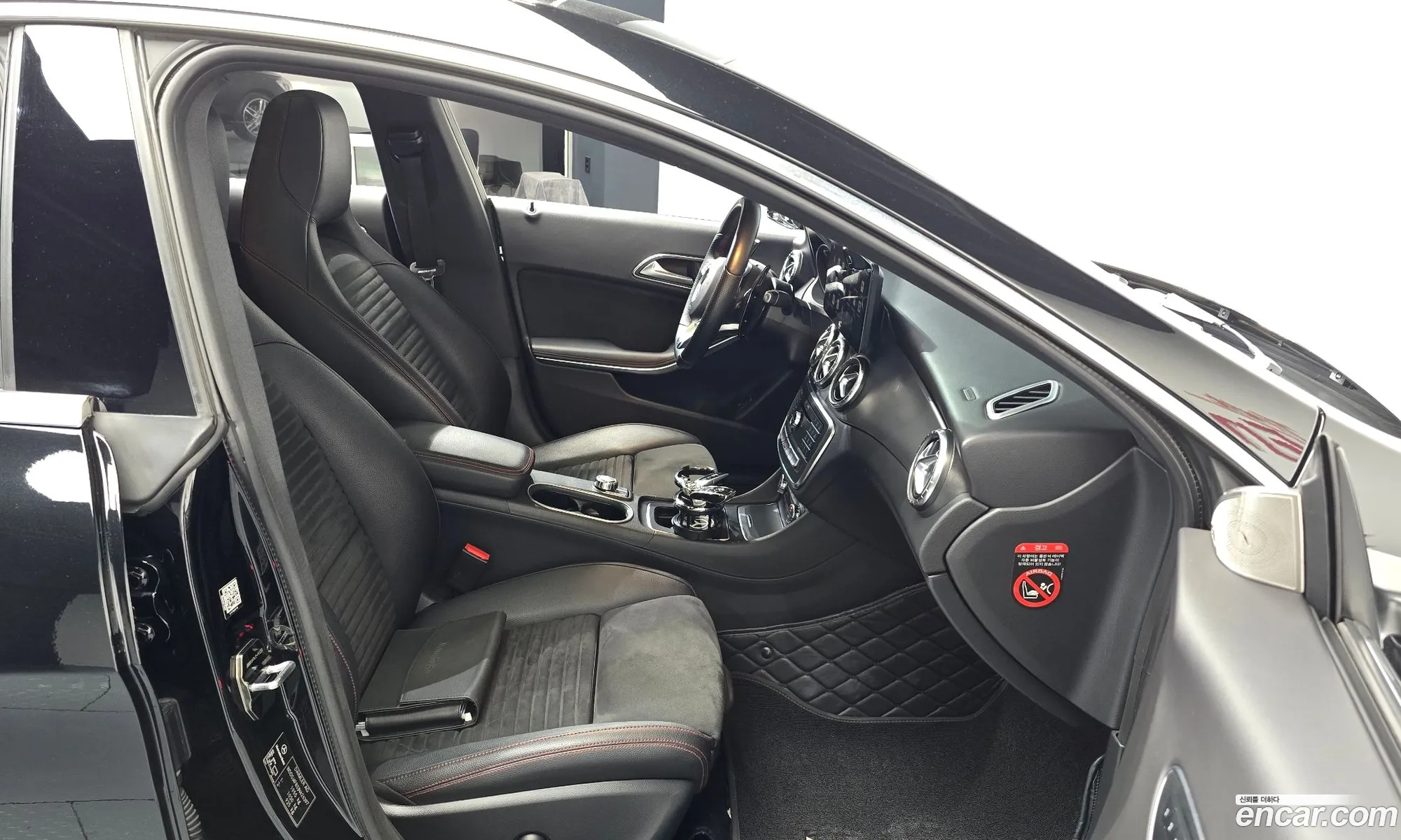 Mercedes-Benz CLA-Class C117 2018 — 3