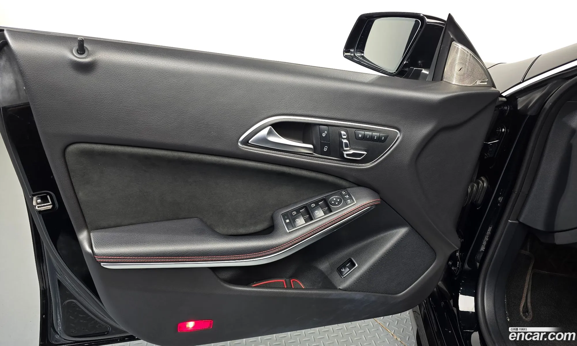 Mercedes-Benz CLA-Class C117 2018 — 29