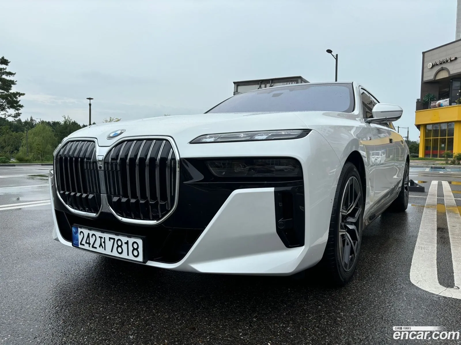 BMW 7 Series 2024 — 16