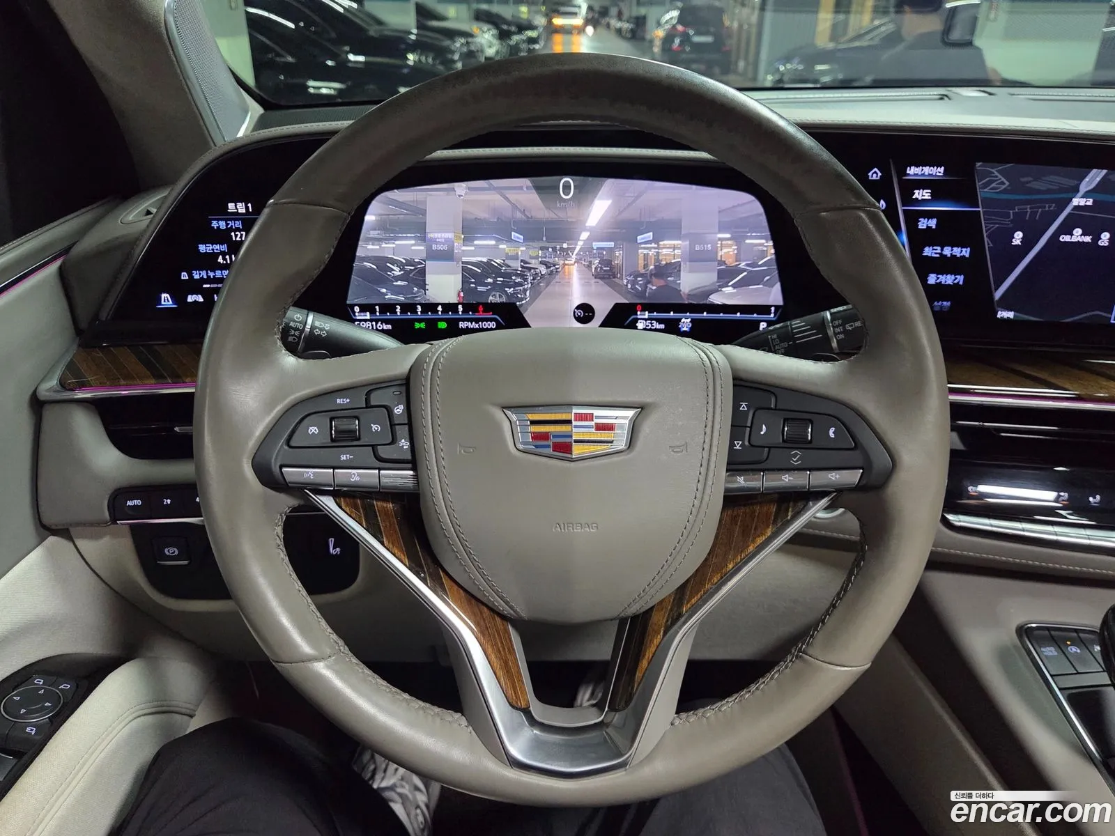 Cadillac Escalade 2023 — 11