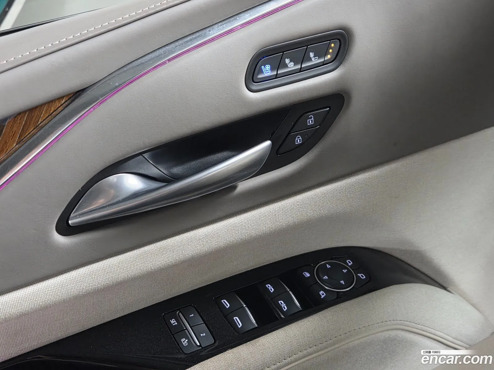 Cadillac Escalade 2023 — 12