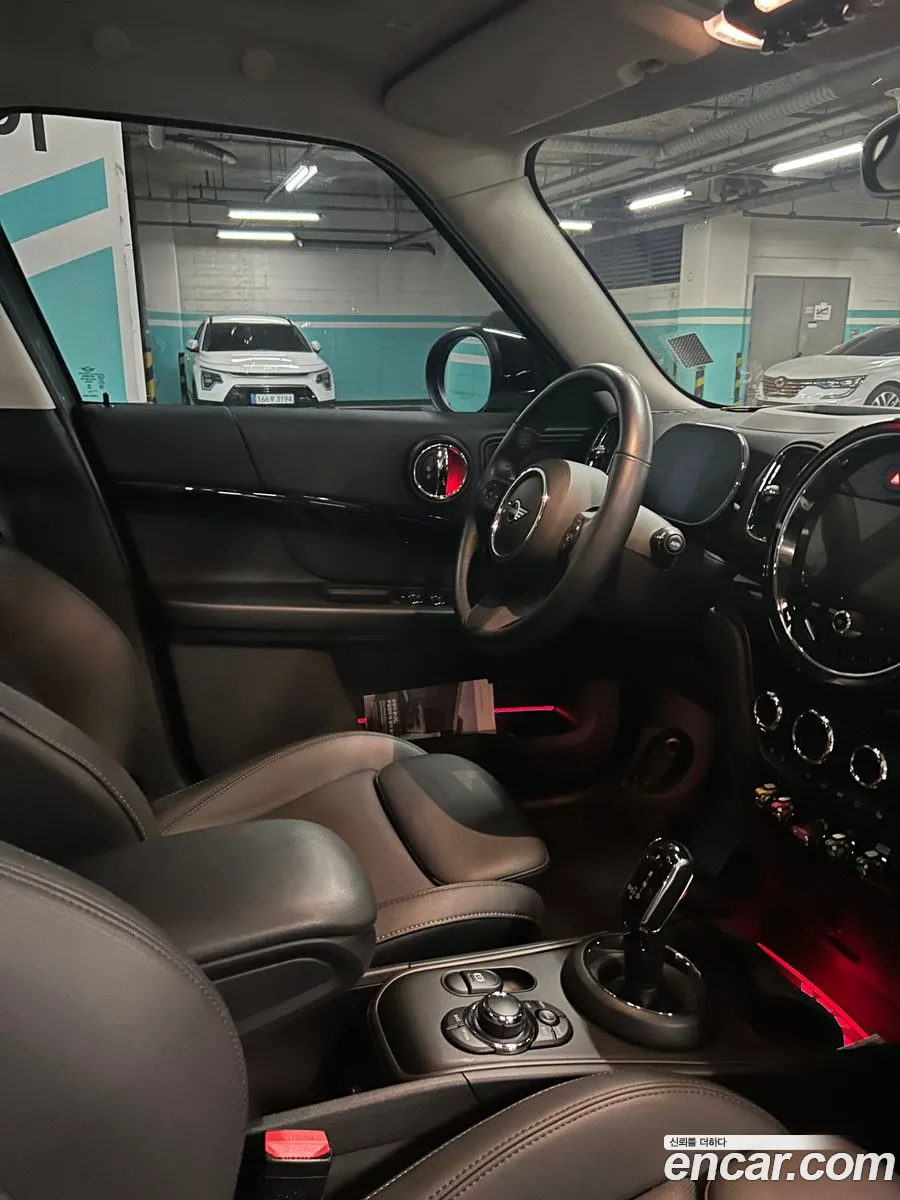 Mini Cooper Countryman 2023 — 12