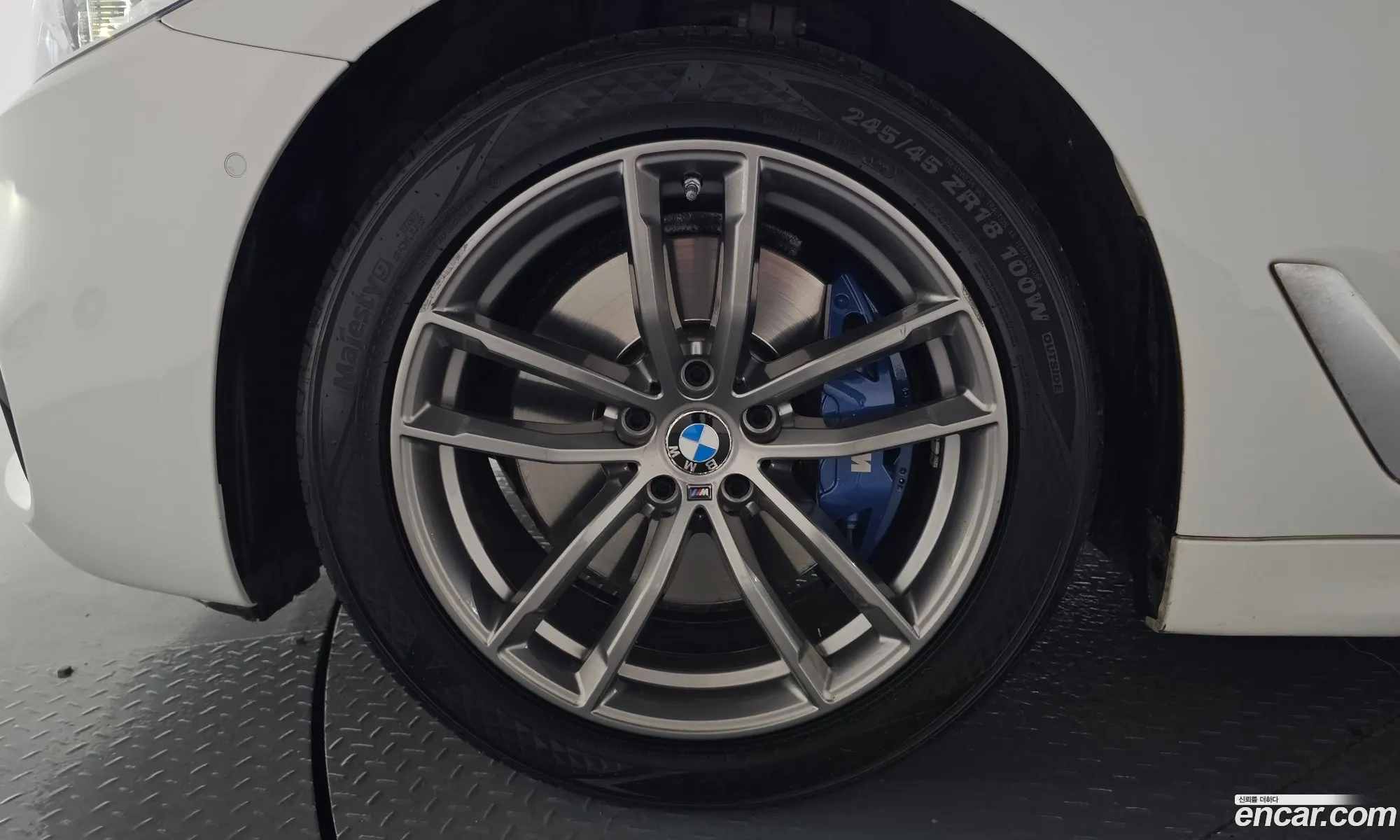 BMW 5 Series 2017 WBAJD3106JG970577 — 21