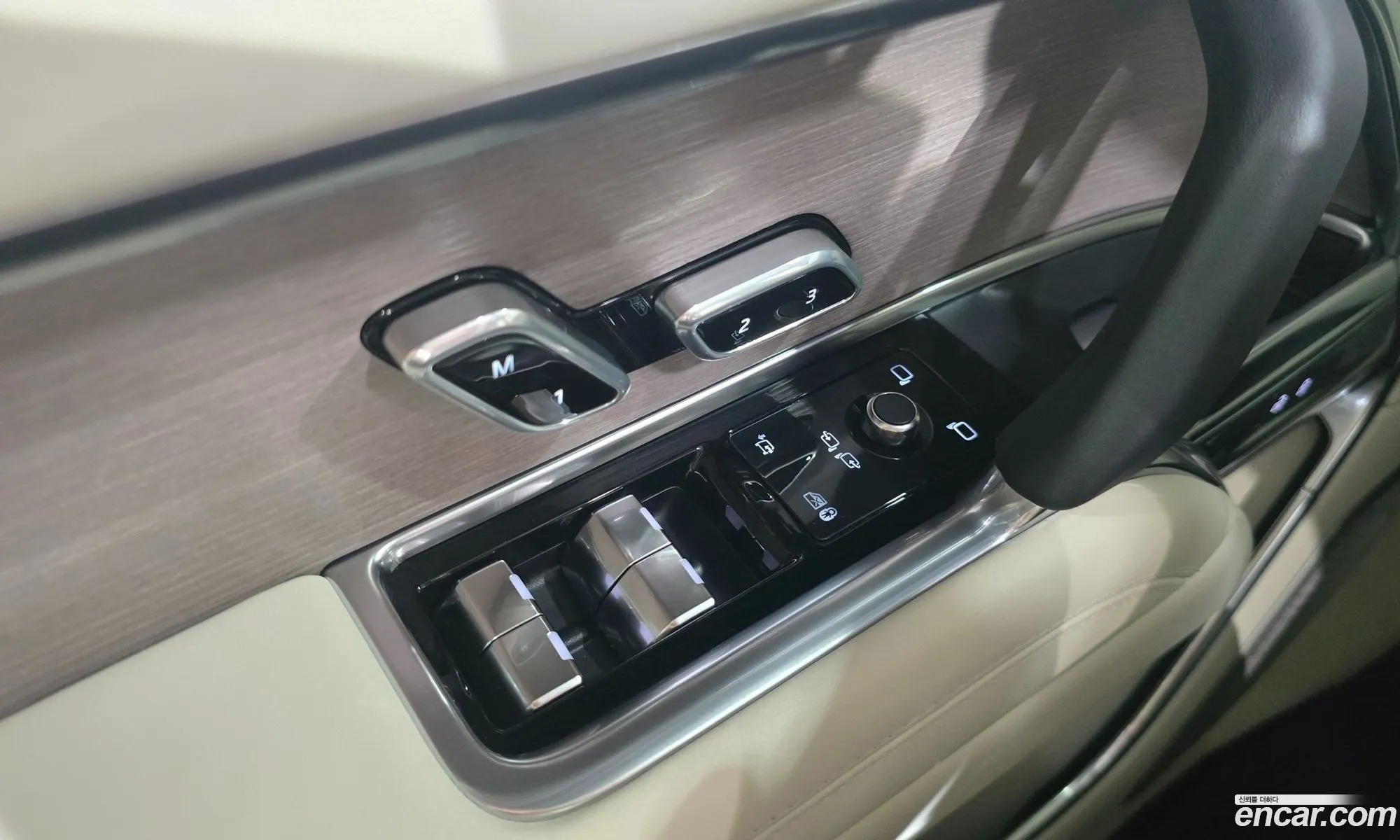 Land Rover Range Rover 2025 — 11