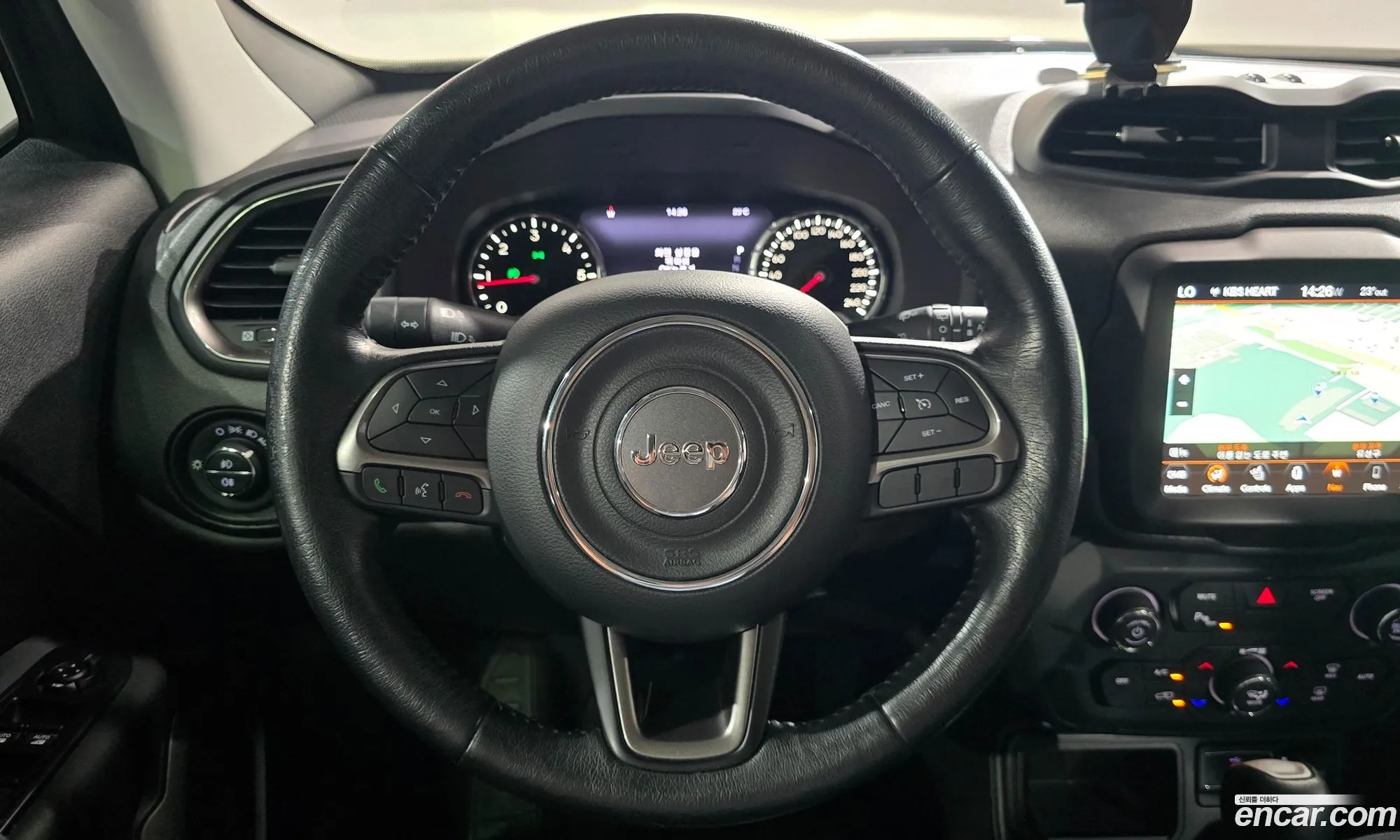 Jeep Renegade 2020 — 4
