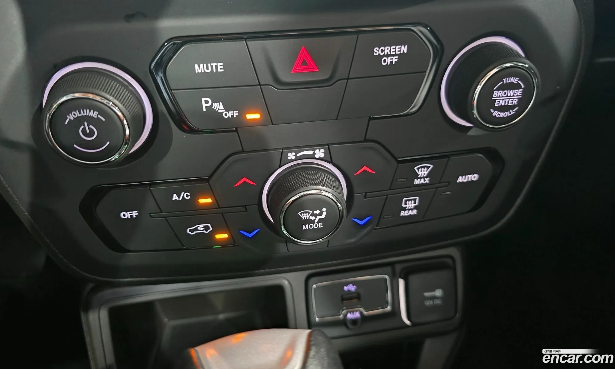 Jeep Renegade 2020 — 17