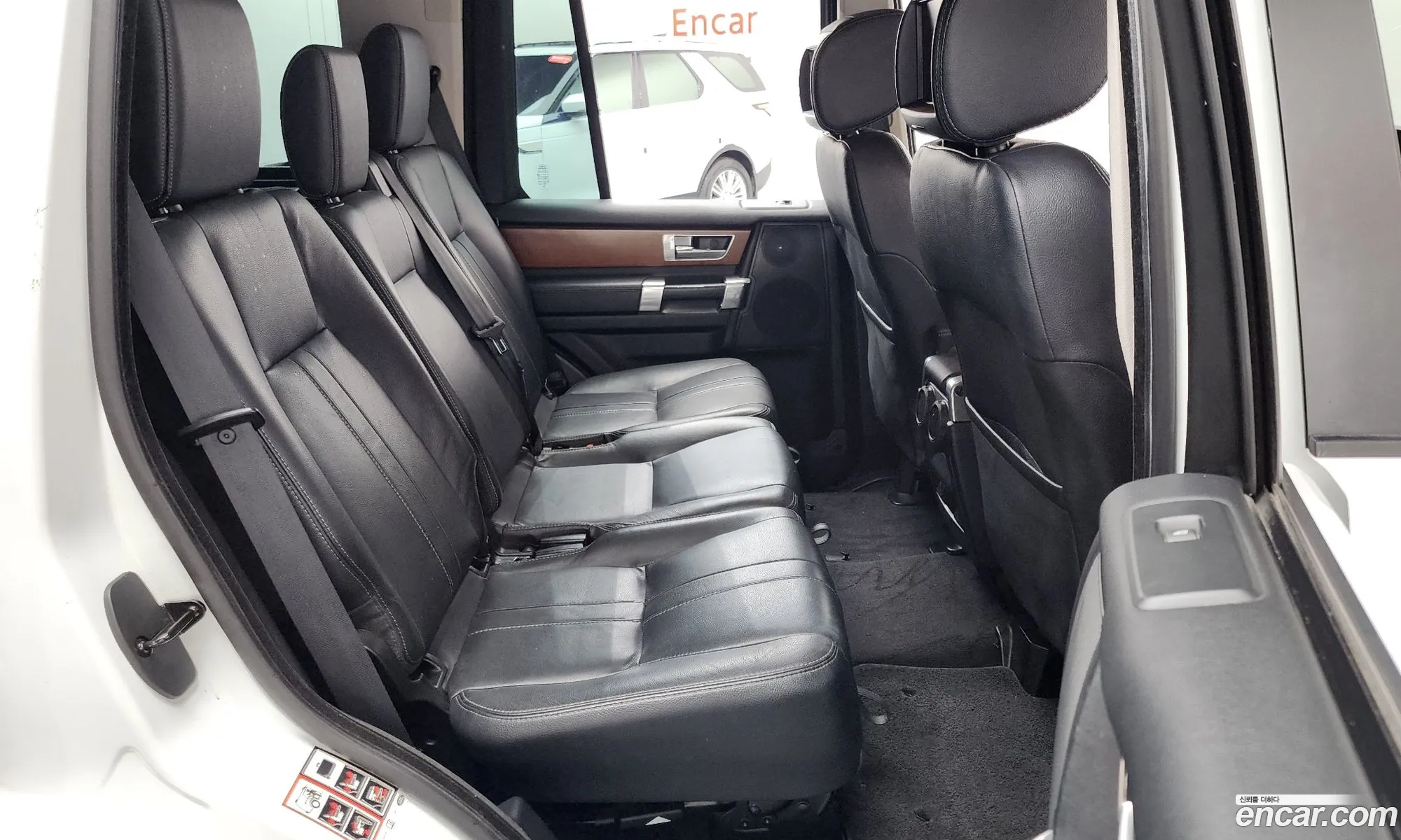Land Rover Discovery 4 2016 — 18