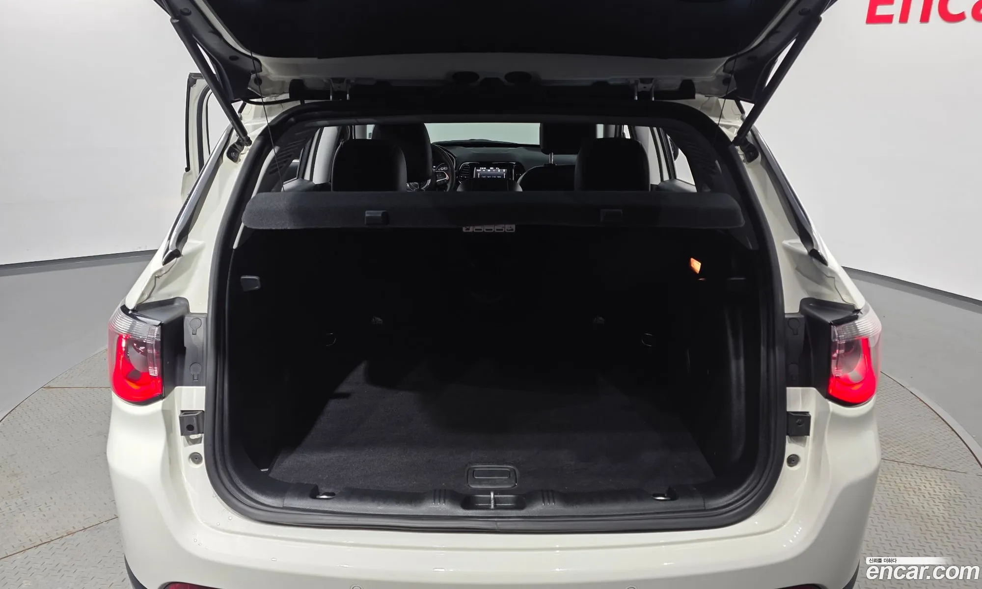 Jeep Compass 2019 — 18