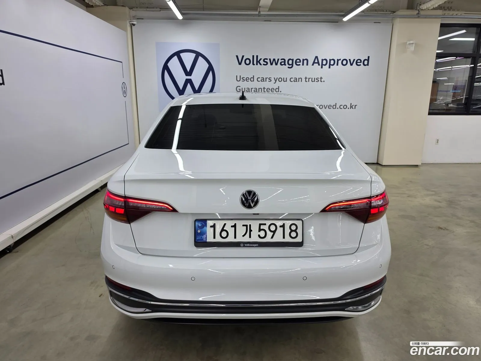 Volkswagen Jetta 7th Gen 2022 — 16