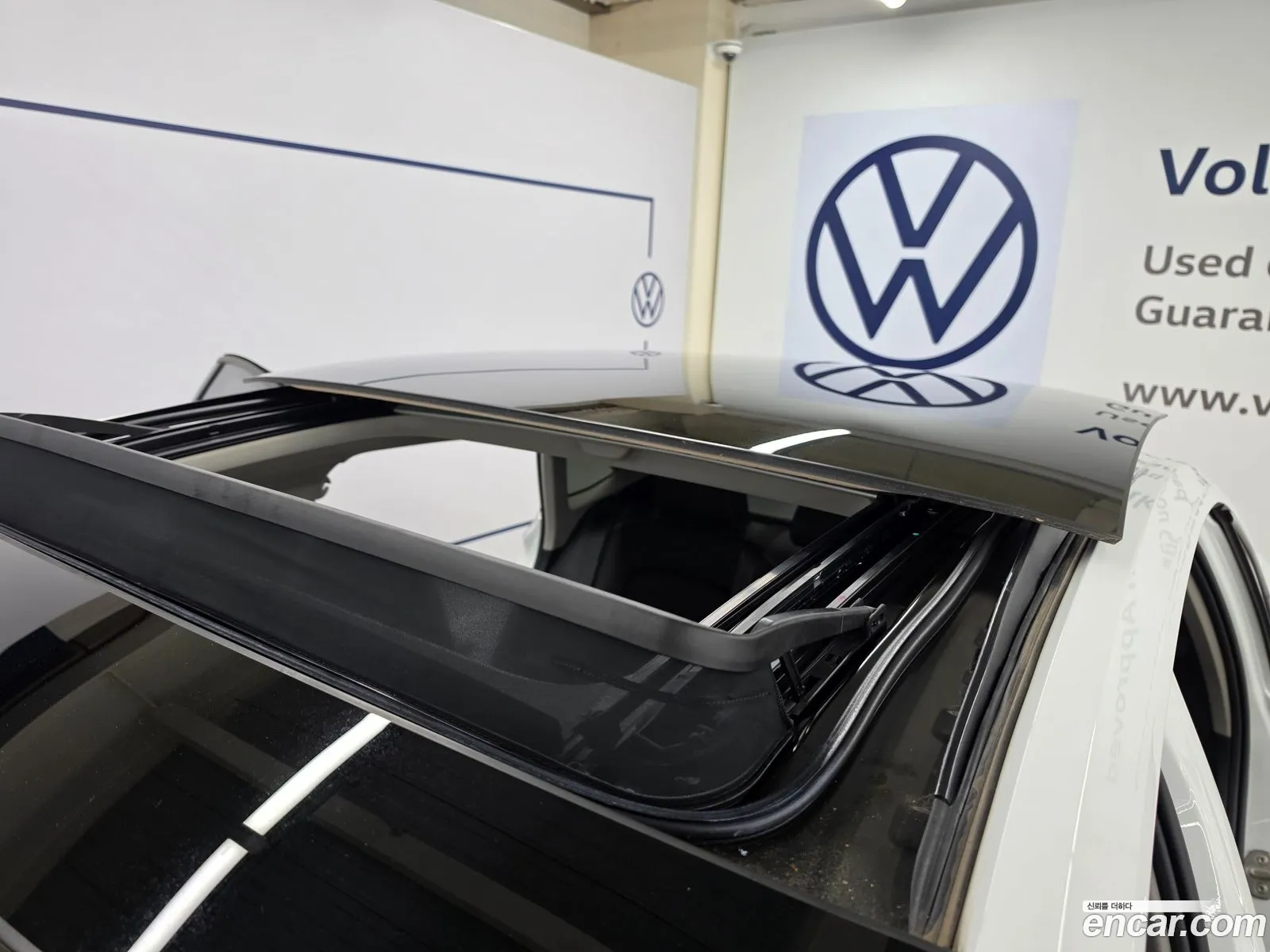 Volkswagen Jetta 7th Gen 2022 — 4